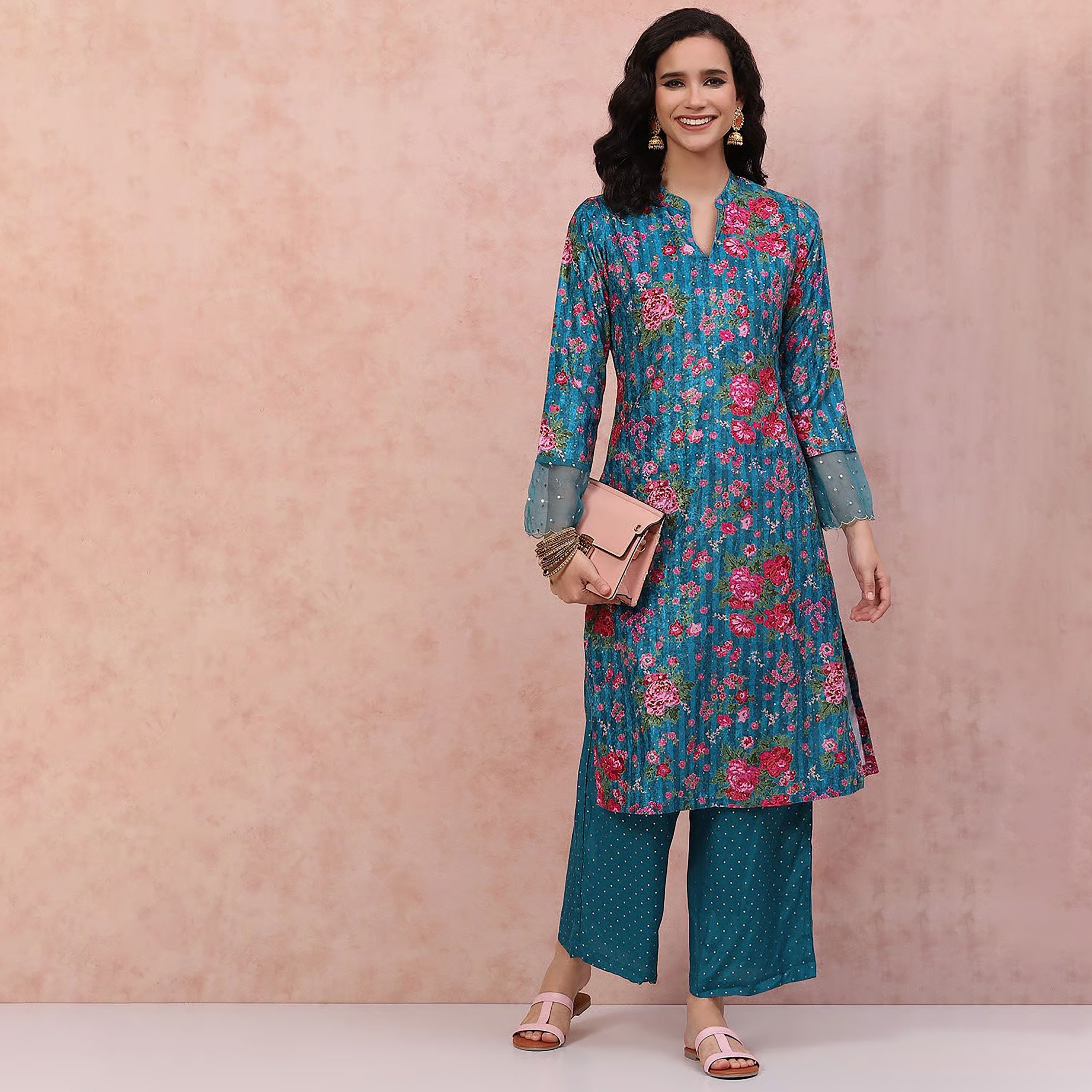 طقم قطعتين من كورتا مع بالازو ذو مطبوع من رانغريتي مع زھور مستقيم بياقة ماندرين-women-clothing-ethnicwear-salwarsuits-image-2