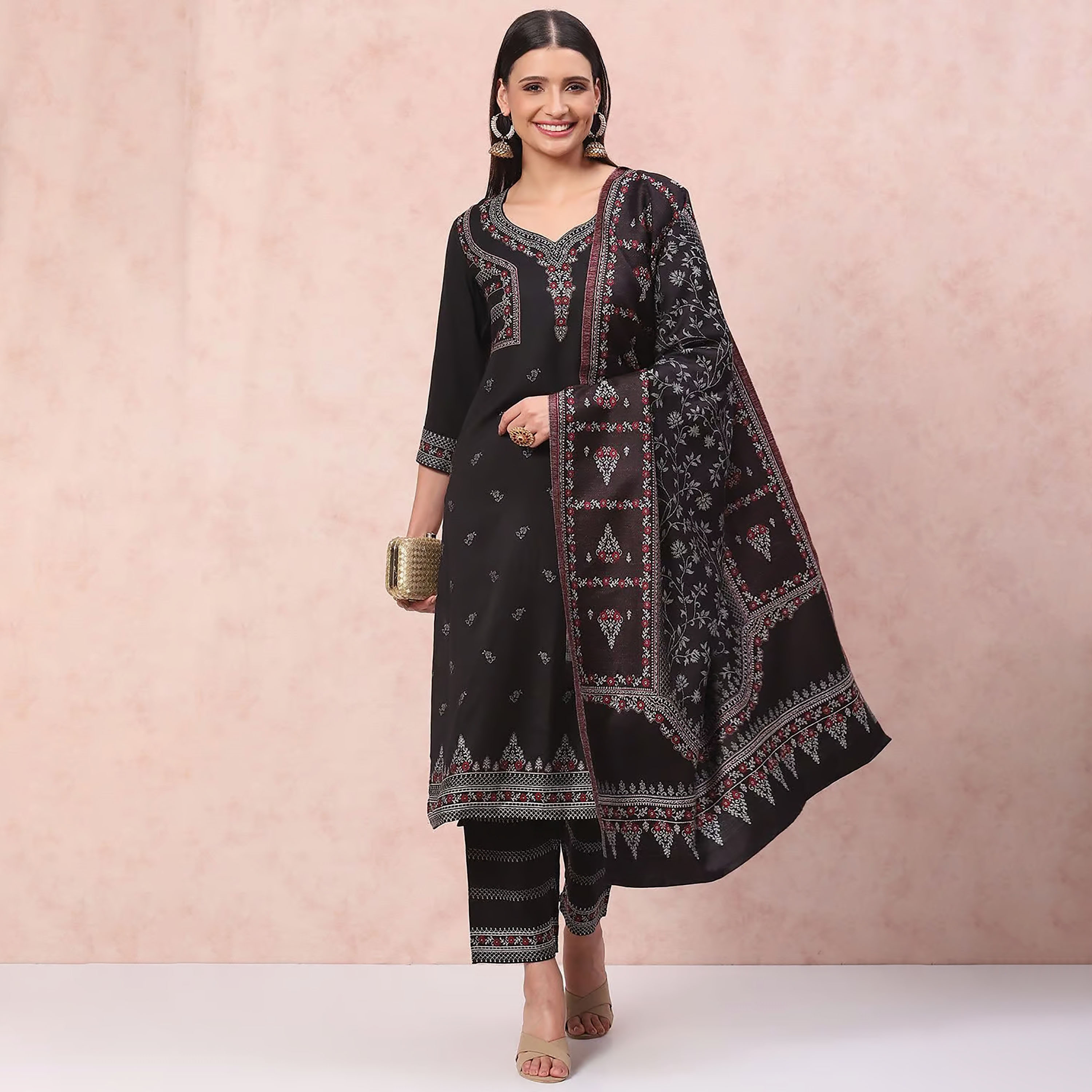 طقم مكون من 3 قطع مطبوعة من رانغريتي من كورتا مستقيمة ورقبة على شكل قلب وسروال مع دوباتا-women-clothing-ethnicwear-salwarsuits-image-1