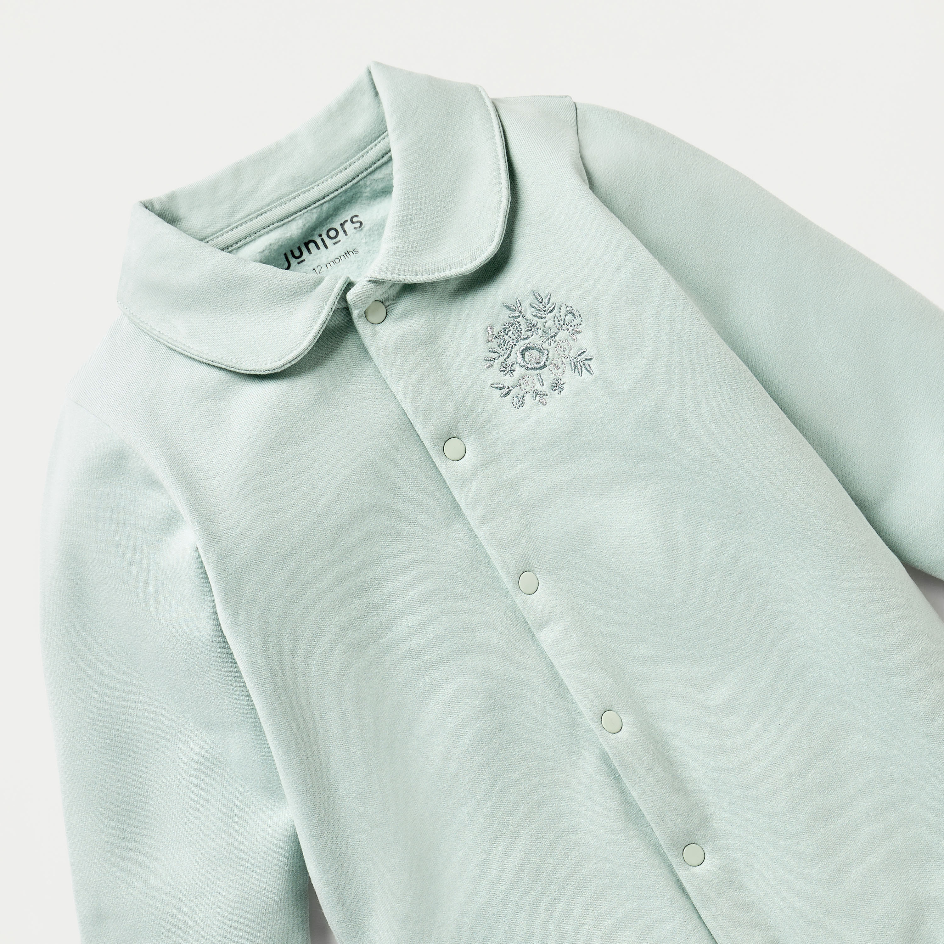 بدلة نوم مطرّزة بياقة عادية وأزرار إغلاق كباسة من جونيورز-bsclothing-babygirls-nightwear-sleepsuits-image-3