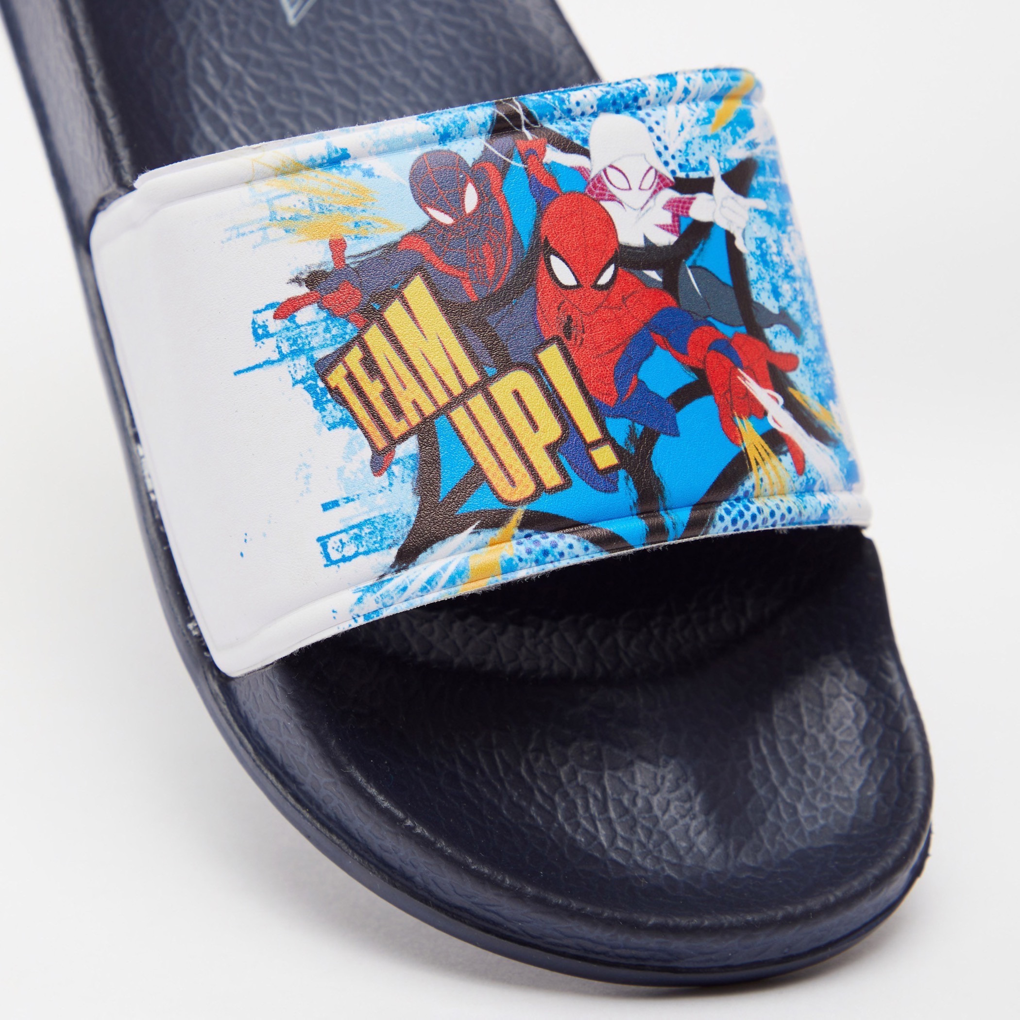 شبشب سهل الارتداء بطبعات سبايدر مان-boys-shoes-flipflopsandslides-image-5