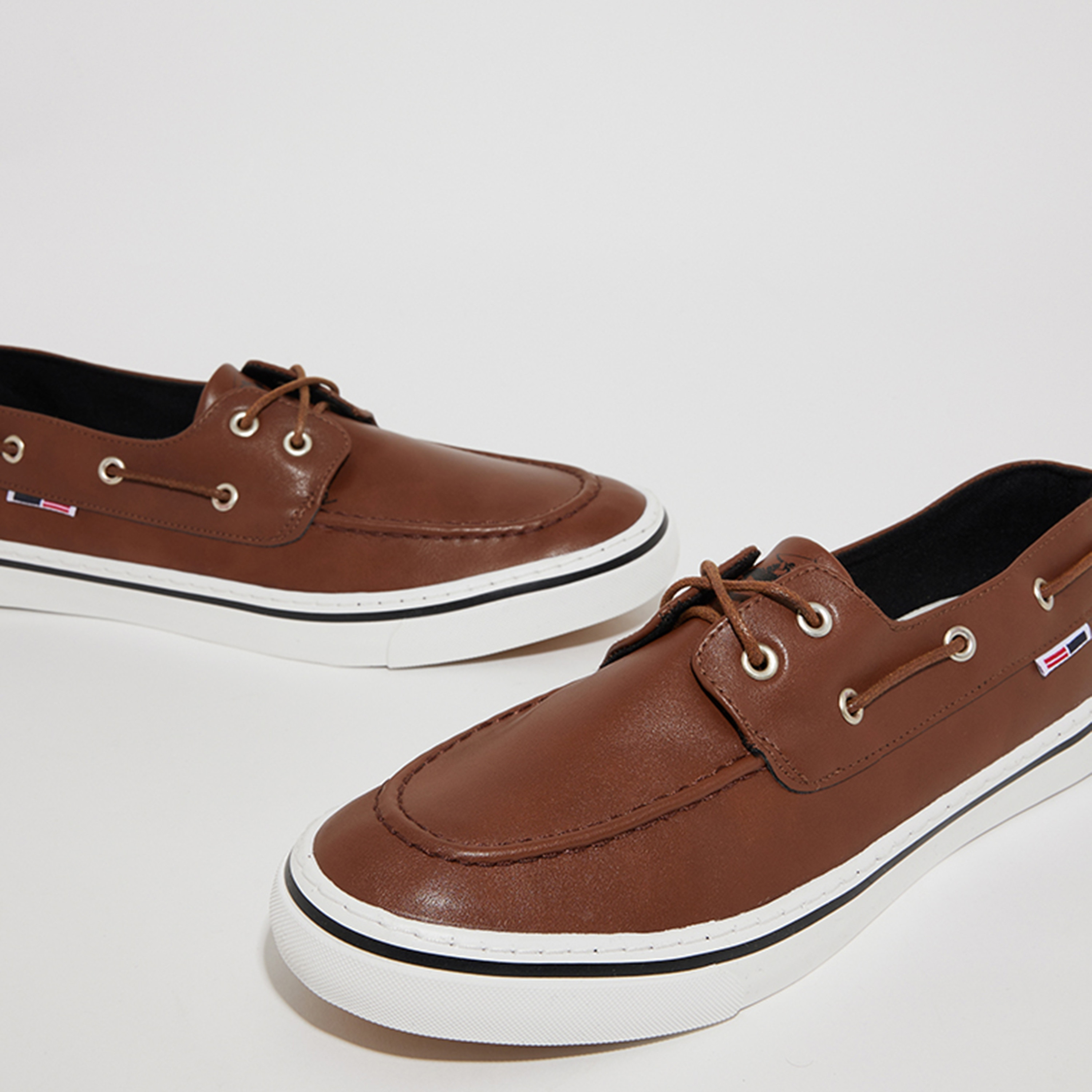 حذاء قارب برباط للرجال من بيفرلي هيلز بولو كلوب | S24-S08HM6417-men-shoes-sneakers-image-4