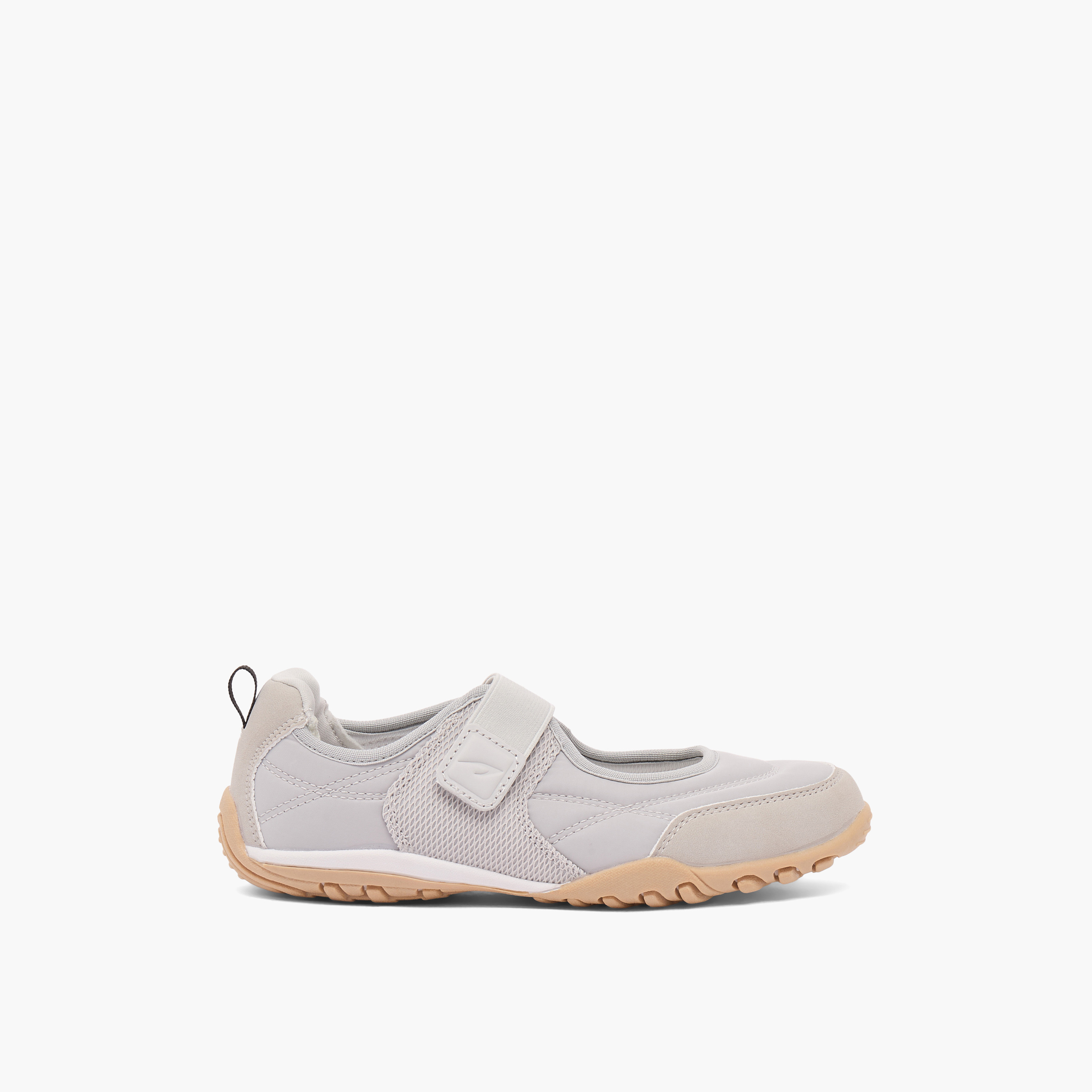 حذاء ماري جين بخطاف وحلقة للبنات من داش-girls-shoes-sneakers-image-3