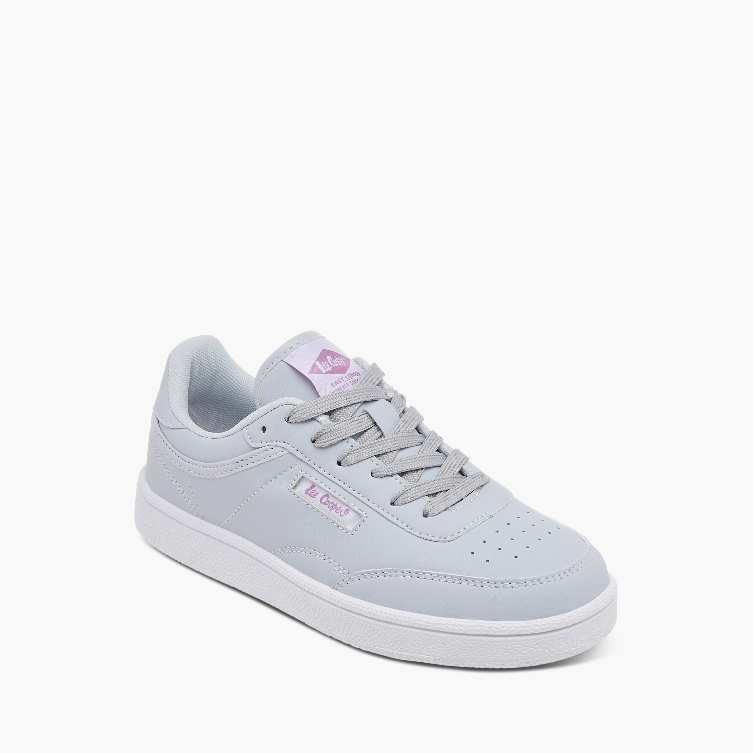 حذاء رياضي نسائي برباط إغلاق من لي كوبر-women-shoes-sneakers-image-2
