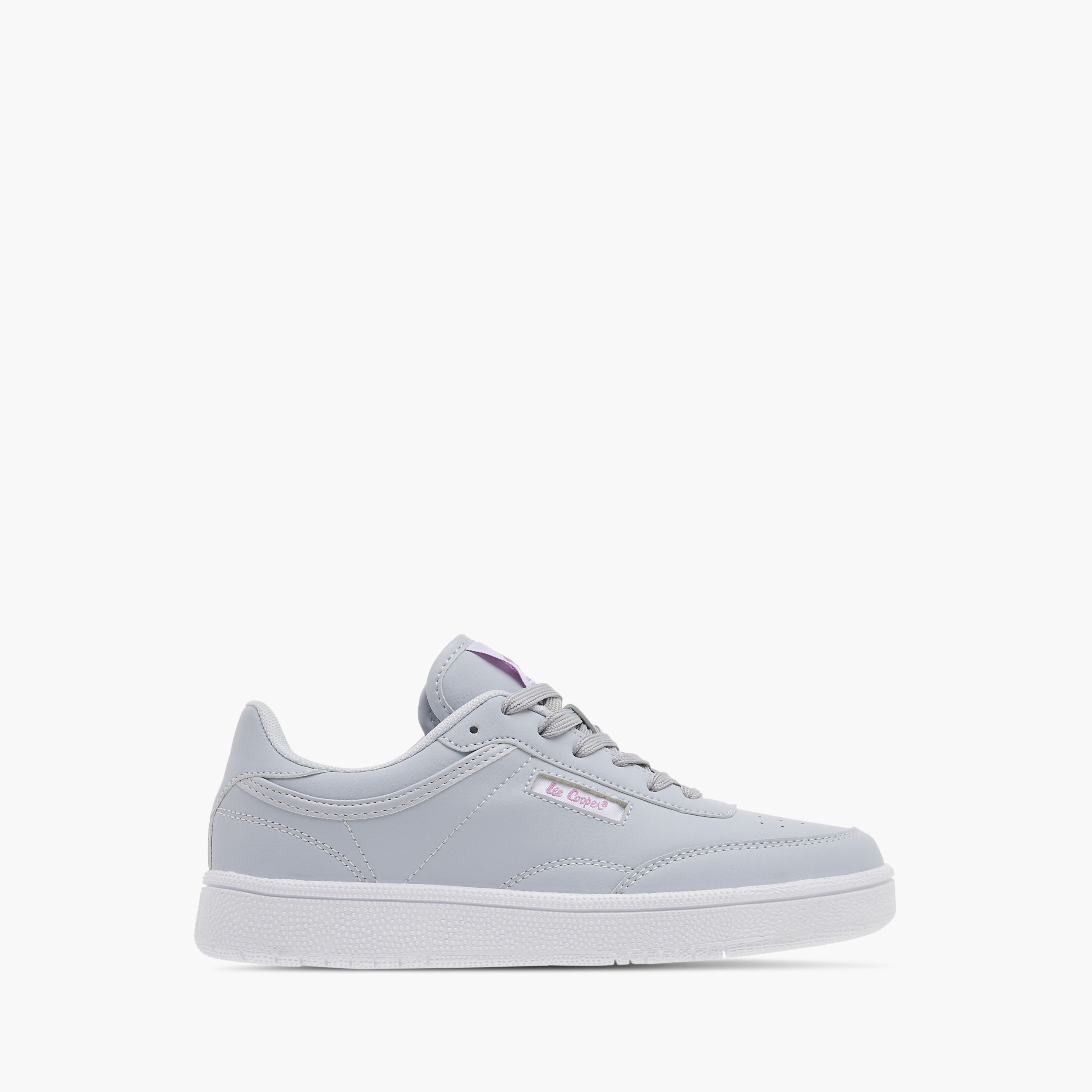 حذاء رياضي نسائي برباط إغلاق من لي كوبر-women-shoes-sneakers-image-3
