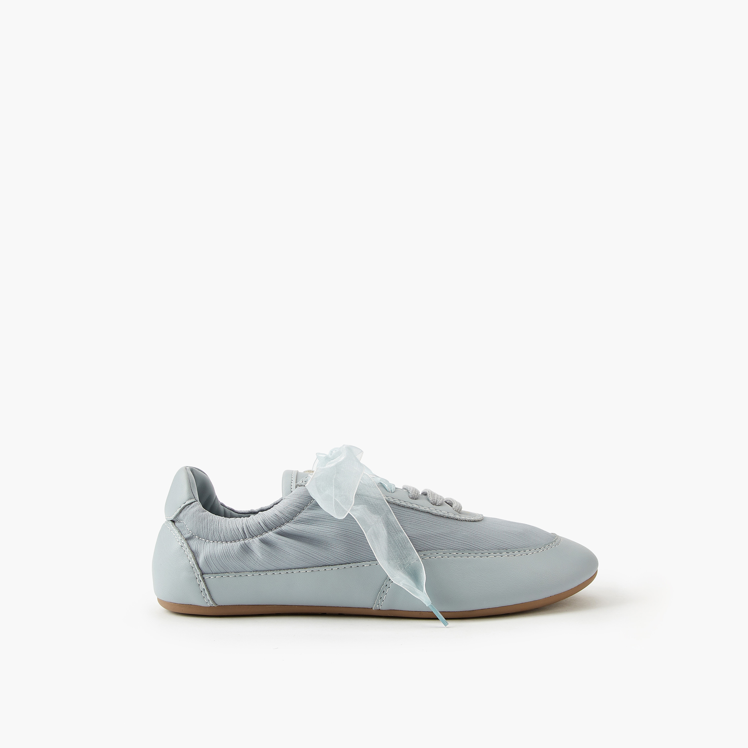 حذاء سنيكرز برباط إغلاق وفيونكة للنساء من سيليست-women-shoes-sneakers-image-2