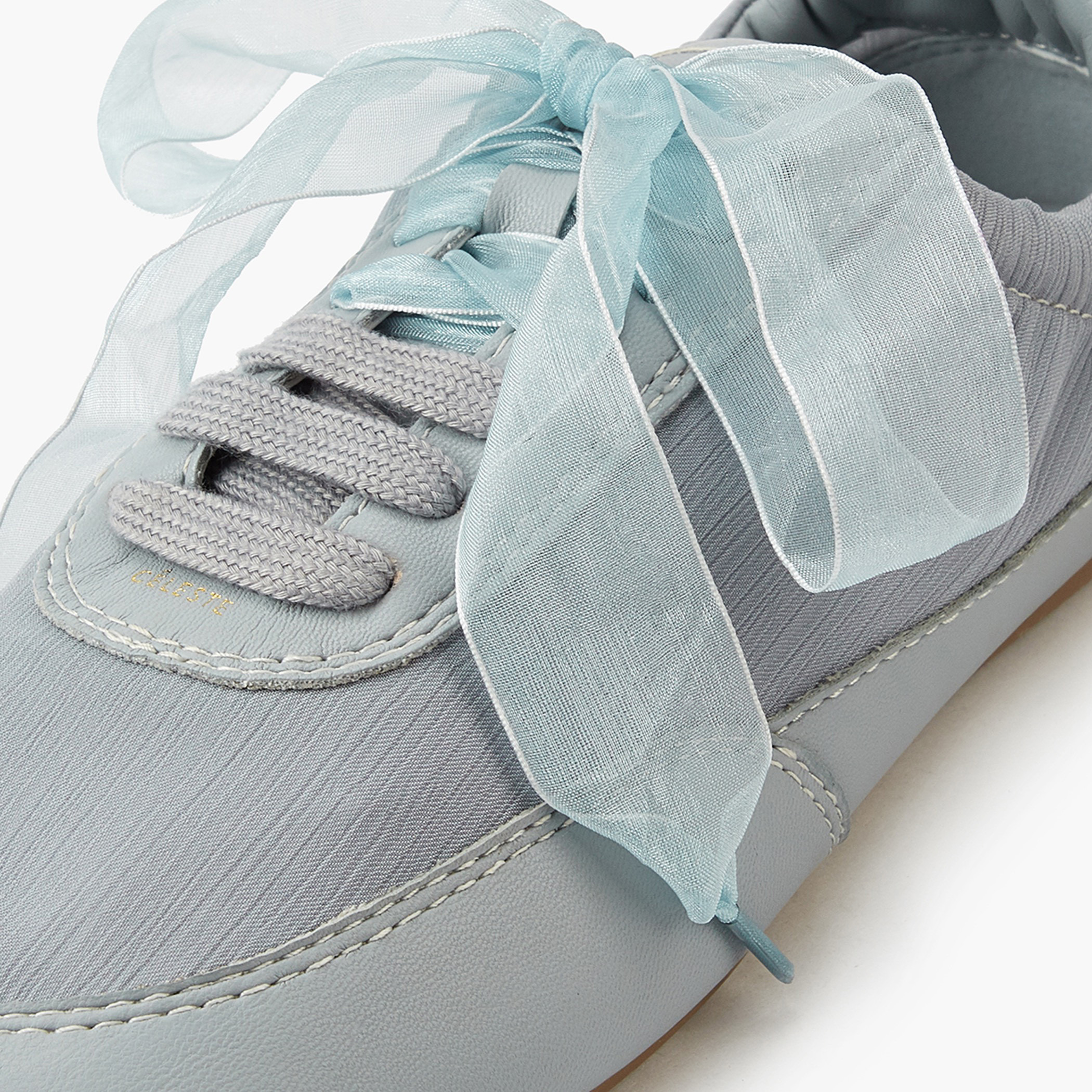 حذاء سنيكرز برباط إغلاق وفيونكة للنساء من سيليست-women-shoes-sneakers-image-4