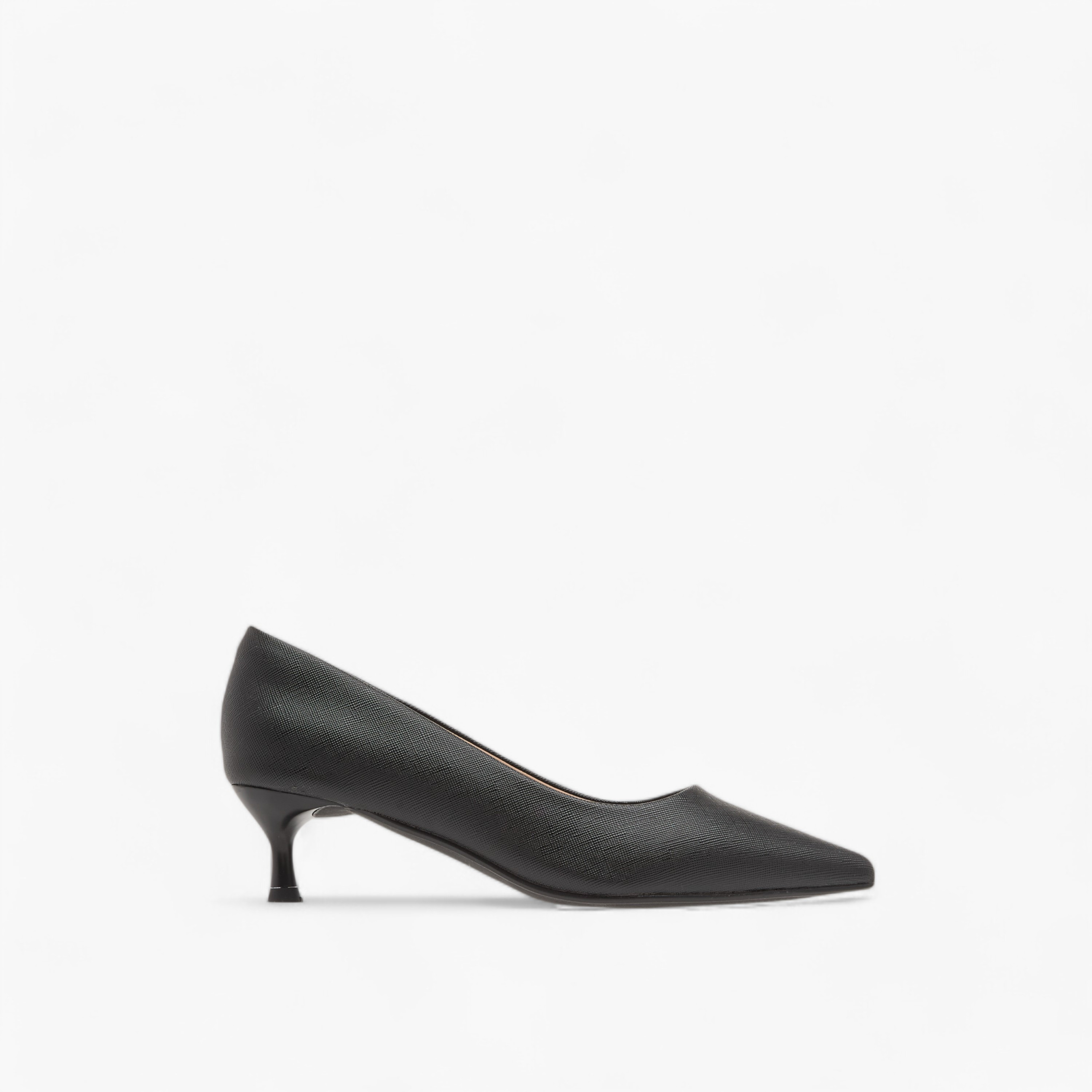 حذاء كلاسيكي سهل الارتداء سادة بِكعب صغير ومقدمة مدببة للنساء من سيليست-women-shoes-heels-image-3