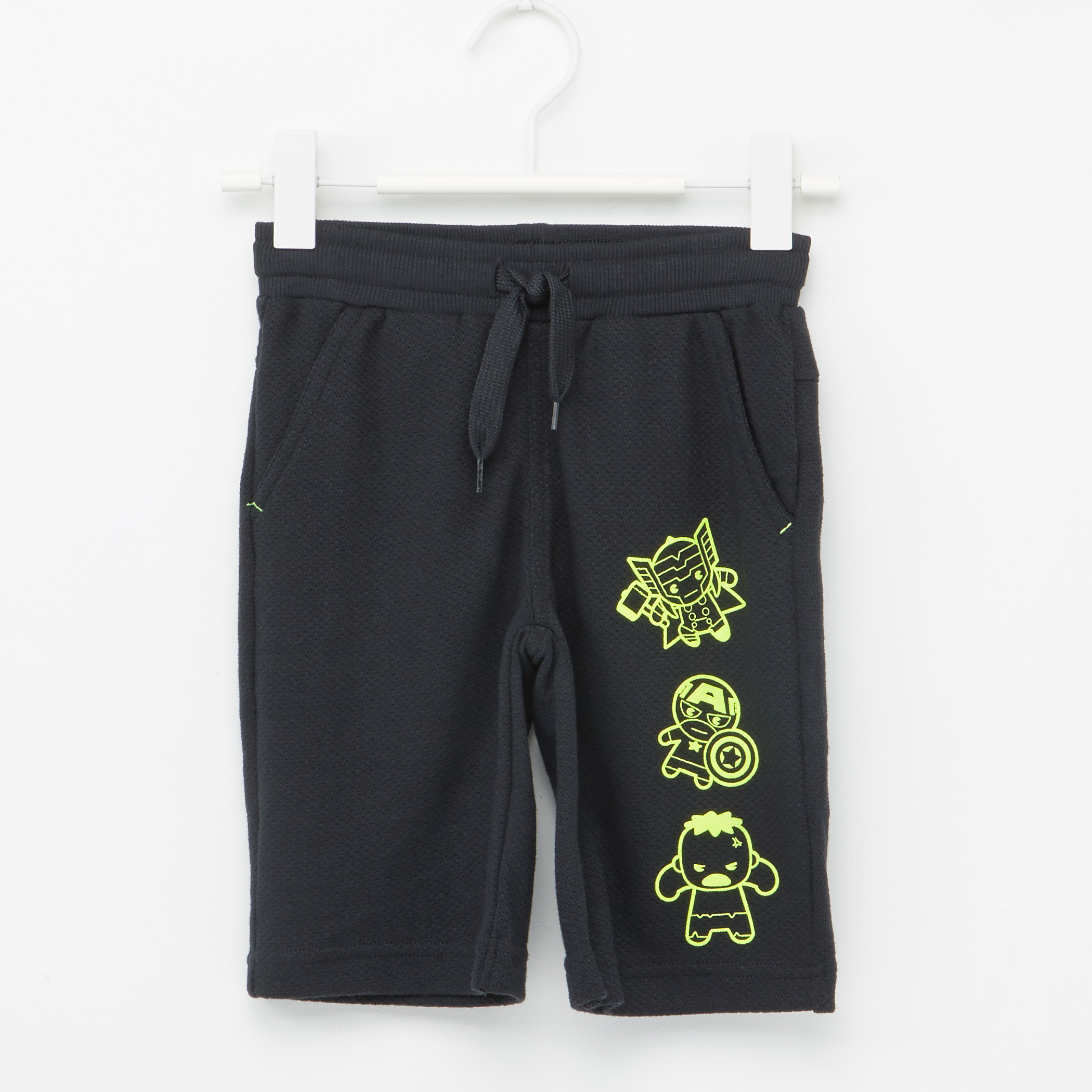 شورت بخصر مطاطي وطبعات سوبرهيرو-boys-clothing-bottoms-shorts-image-1