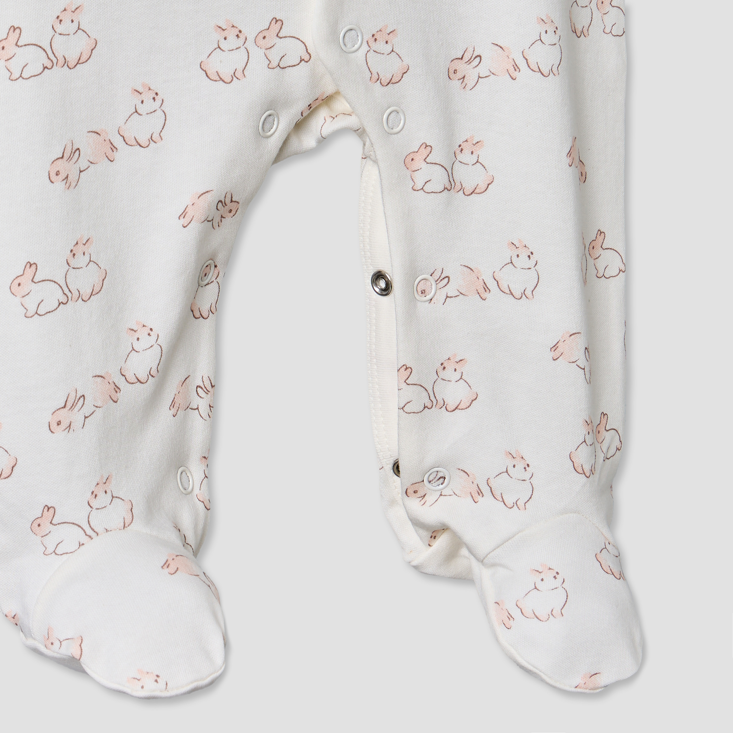 طقم بدلة نوم قطنية بياقة دائرية وأكمام طويلة بطبعة أرنب من جونيورز - قطعتين-baby-girls-clothing-nightwear-sleepsuits-image-6