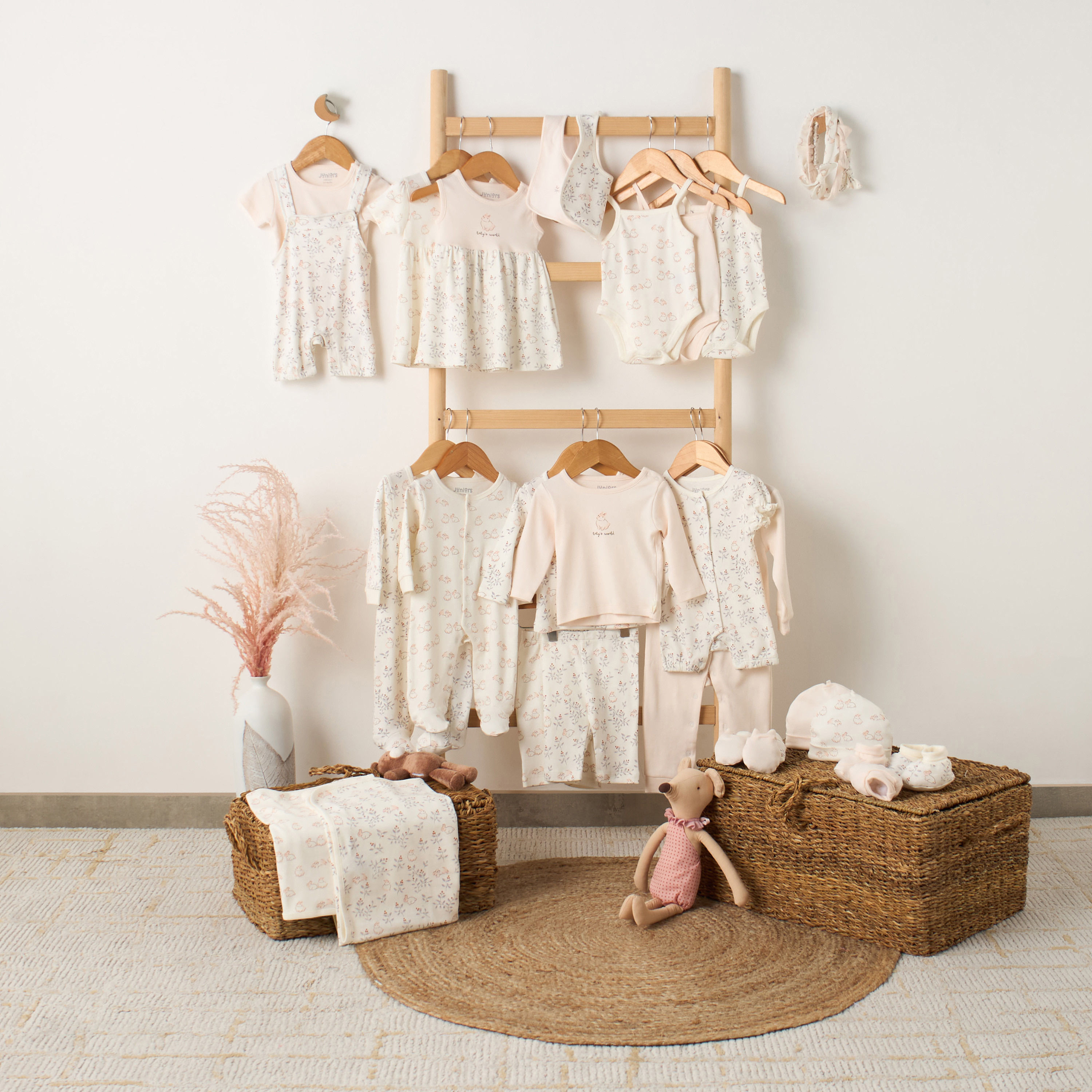 طقم بيجاما قطن بياقة مستديرة وأكمام طويلة وطبعات أرنب من جونيورز - قطعتين-baby-girls-clothing-nightwear-pyjamasets-image-12