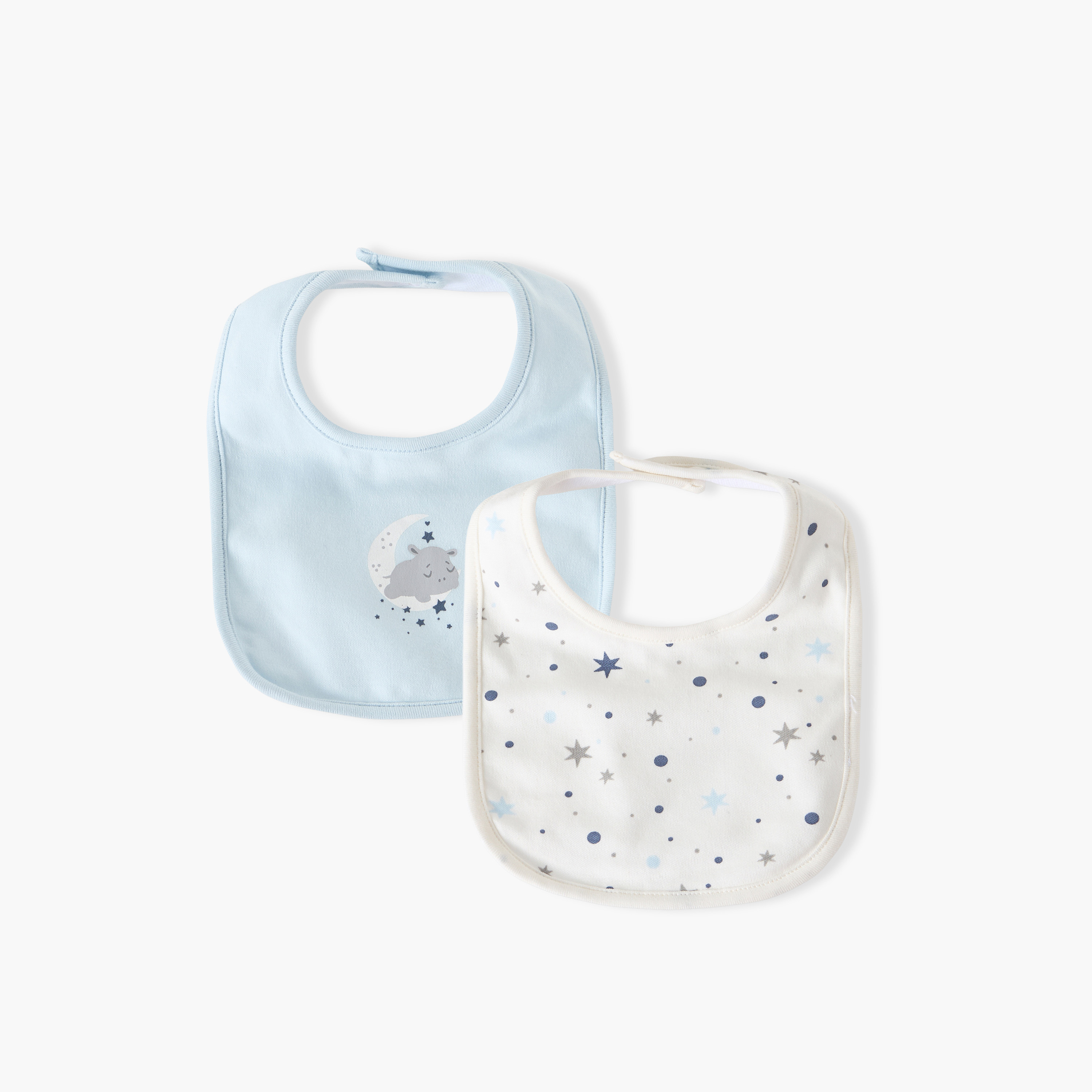 مرايل أطفال بطبعات نجوم من جونيورز - عبوة من قطعتين-baby-feeding-bibs-image-1