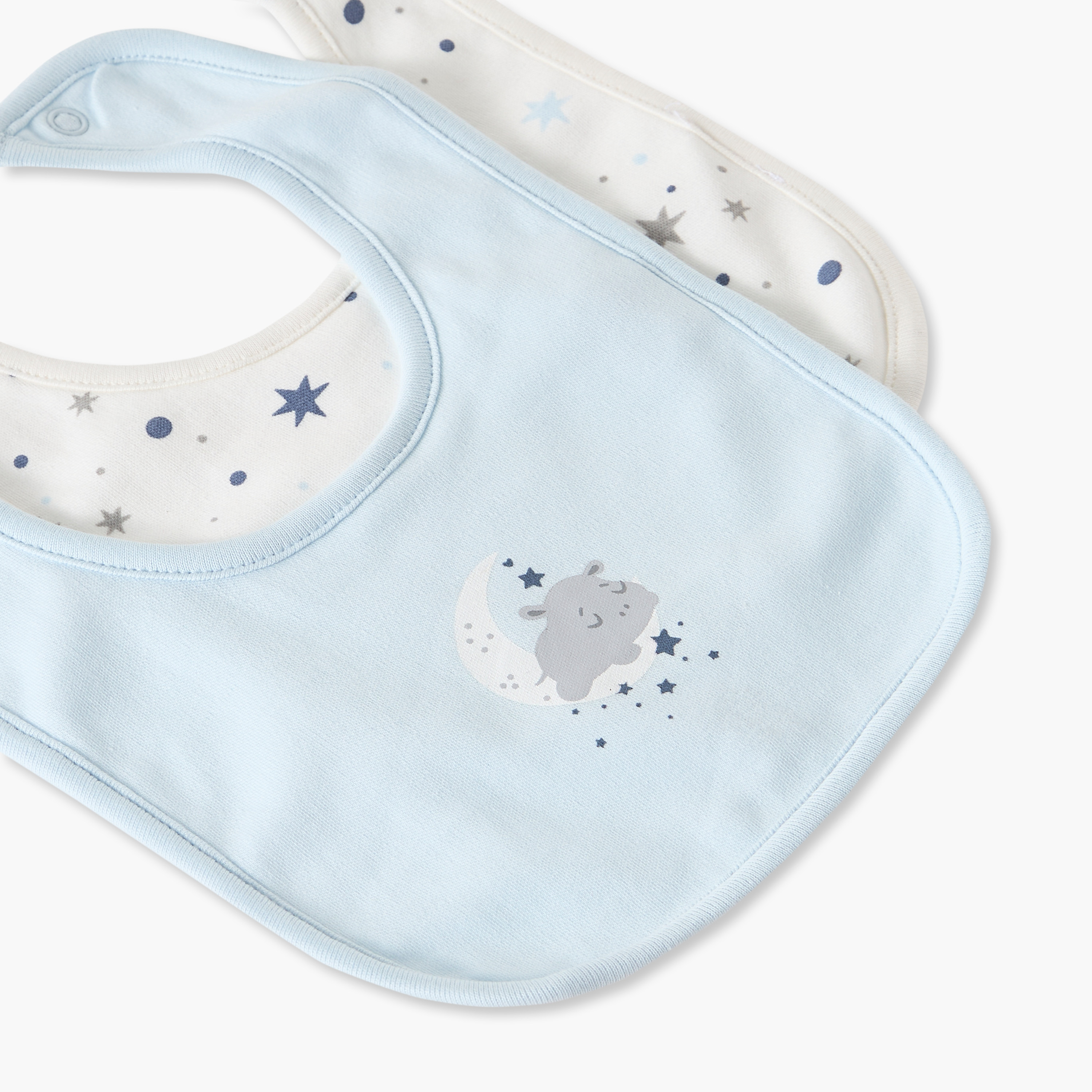 مرايل أطفال بطبعات نجوم من جونيورز - عبوة من قطعتين-baby-feeding-bibs-image-5