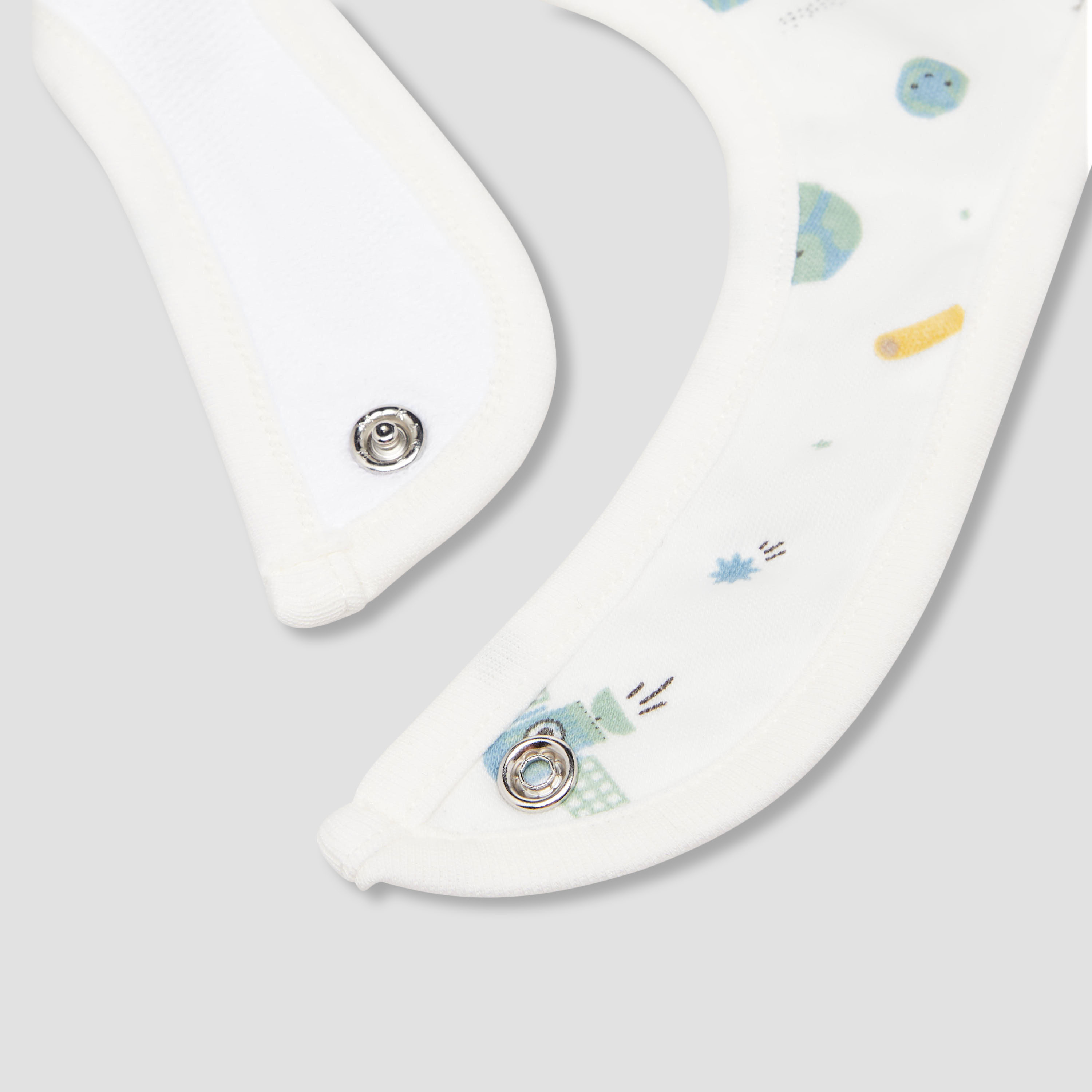 Pack of 2 Juniors Baby Bib with Print-baby-feeding-bibs-image-6