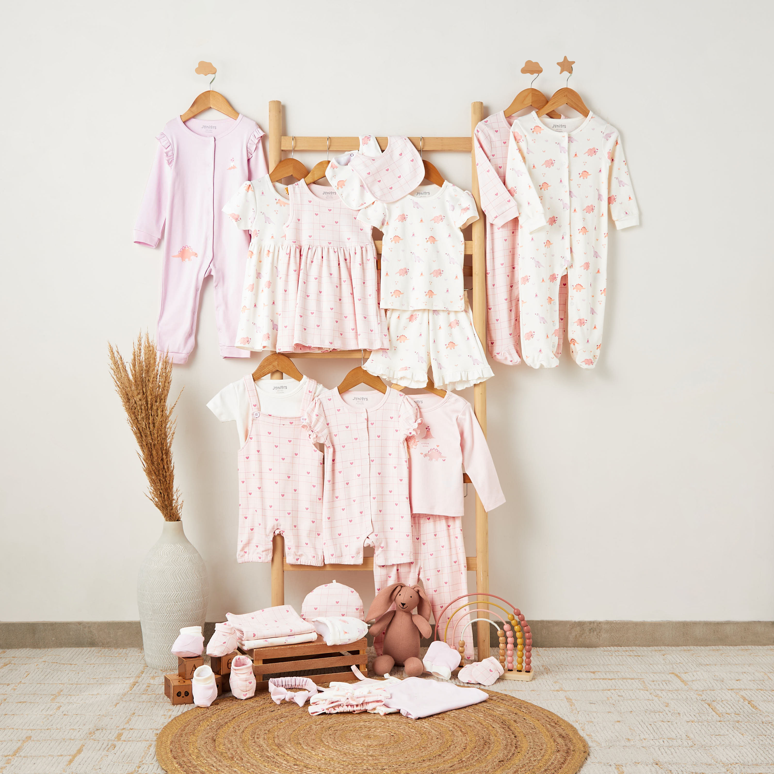 كابات بطبعات من جونيورز - عبوة من قطعتين-baby-girls-accessories-caps-image-1