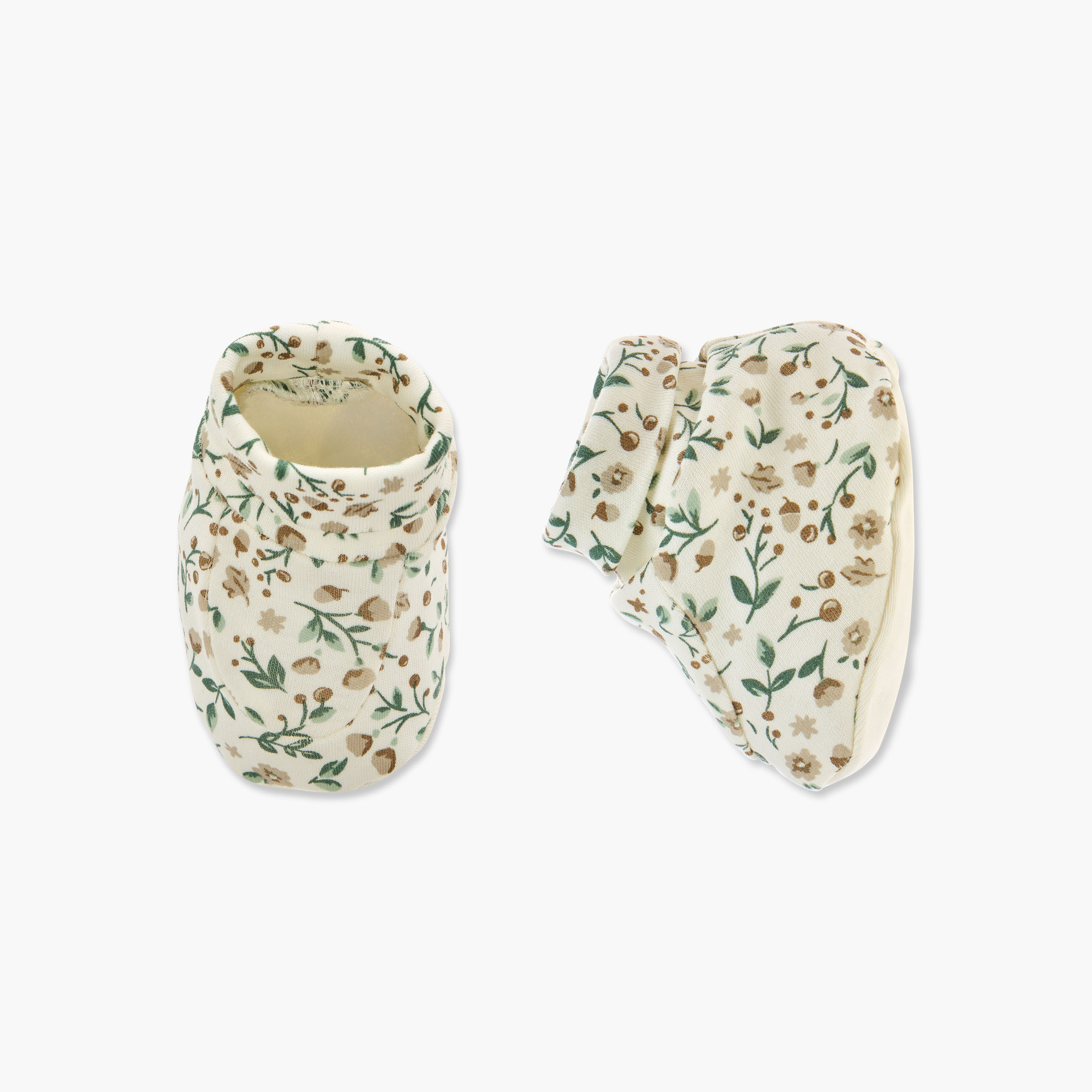 أبوات متنوعة من جونيورز - طقم من زوجين-baby-girls-shoes-booties-image-7