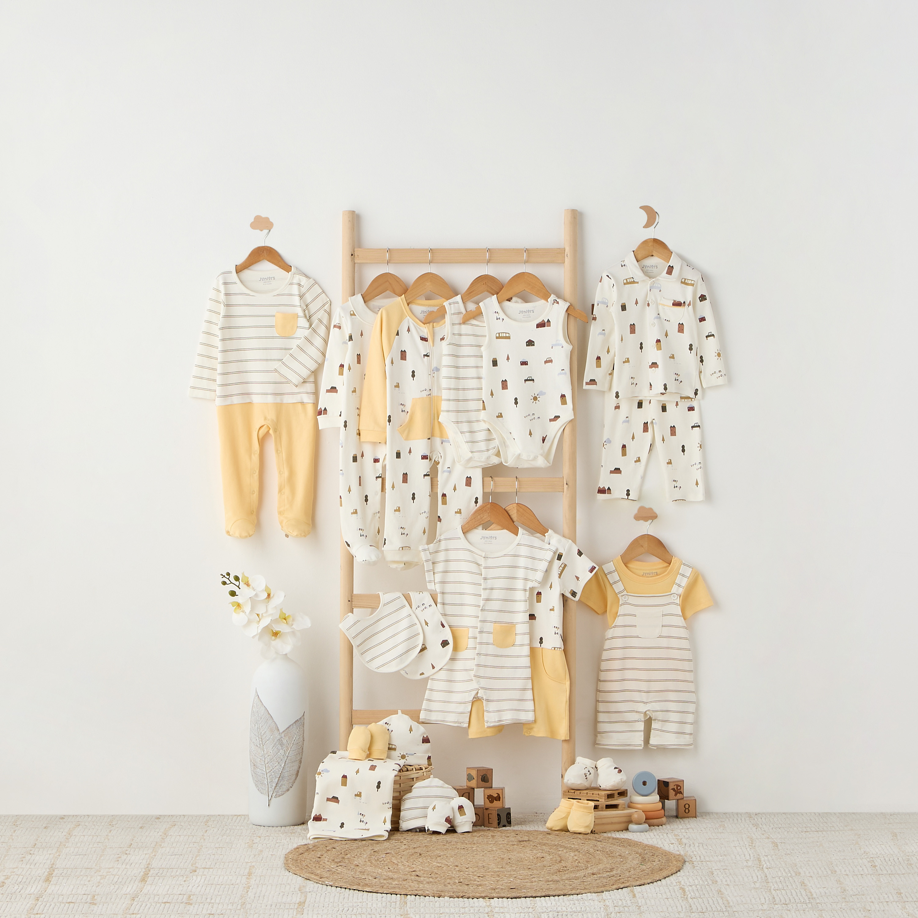 Juniors Baby Receiving Blanket with All-Over Print - Cotton-baby-nursery-blanketsandswaddles-receivingblankets-image-6
