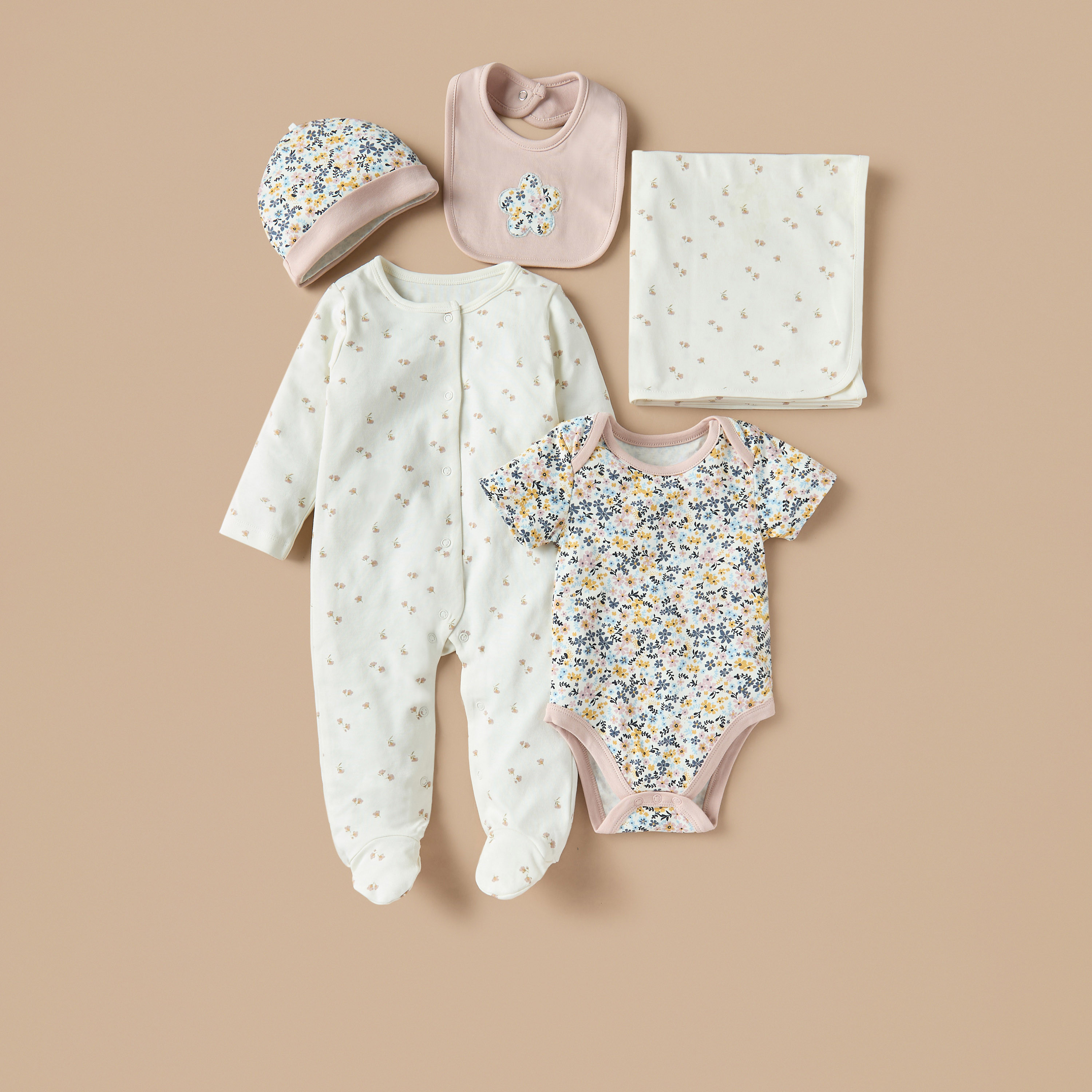 طقم ملابس 5 قطع بطبعات من جونيورز-baby-girls-clothing-setsandcoords-image-1