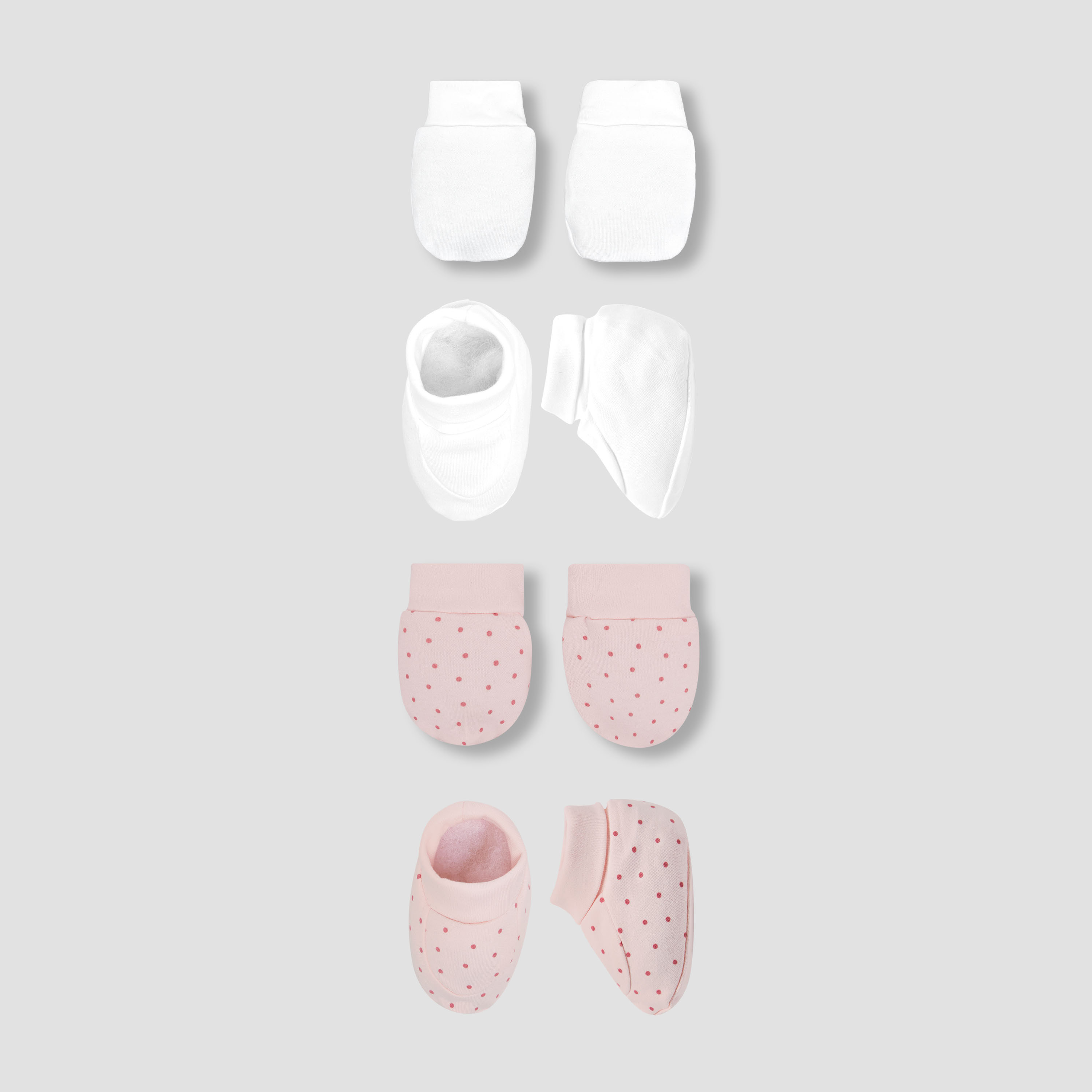 أبوات وقفازات متنوعة من جونيورز - طقم من 4 قطع-baby-girls-accessories-mittens-image-10