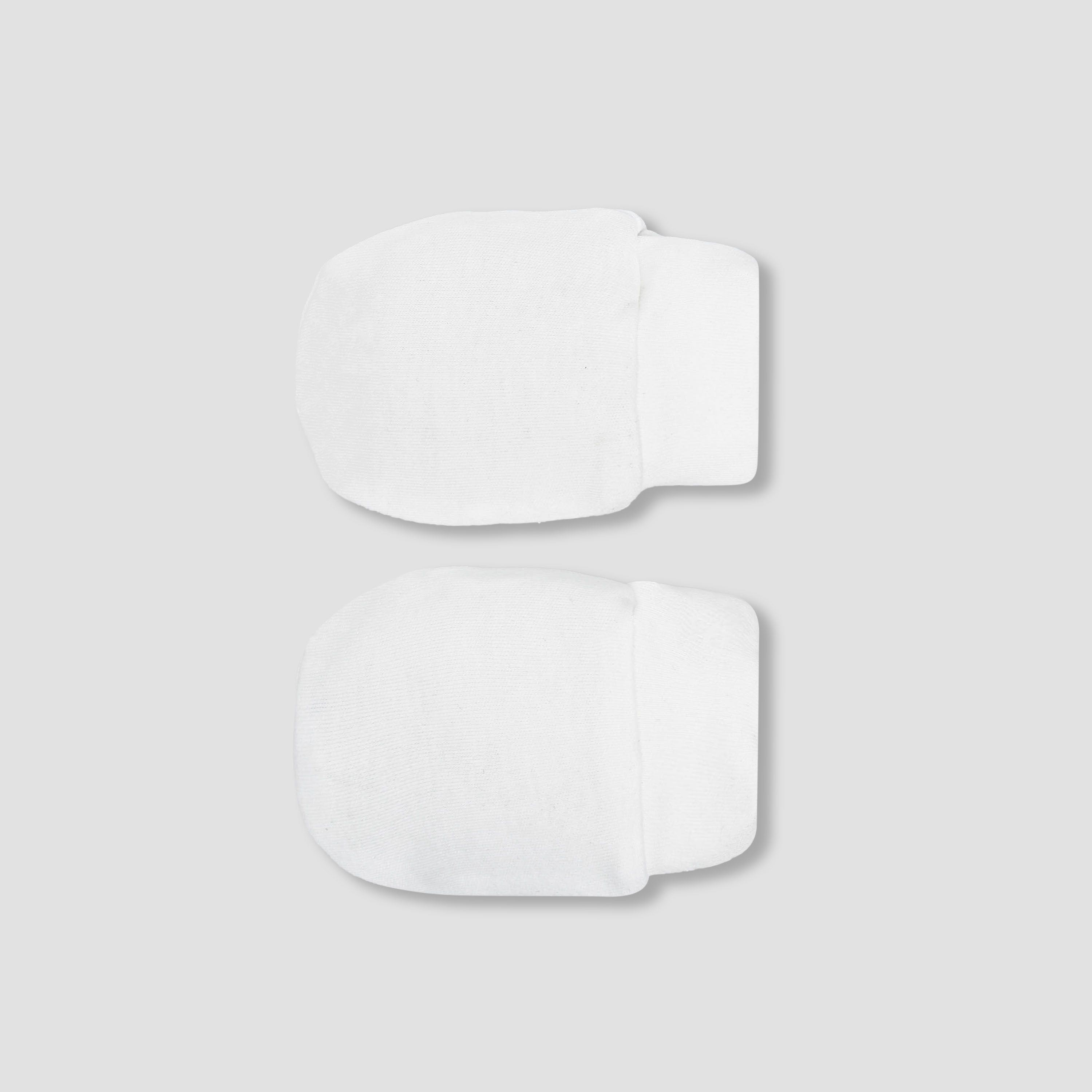 أبوات وقفازات متنوعة من جونيورز - طقم من 4 قطع-baby-girls-accessories-mittens-image-8