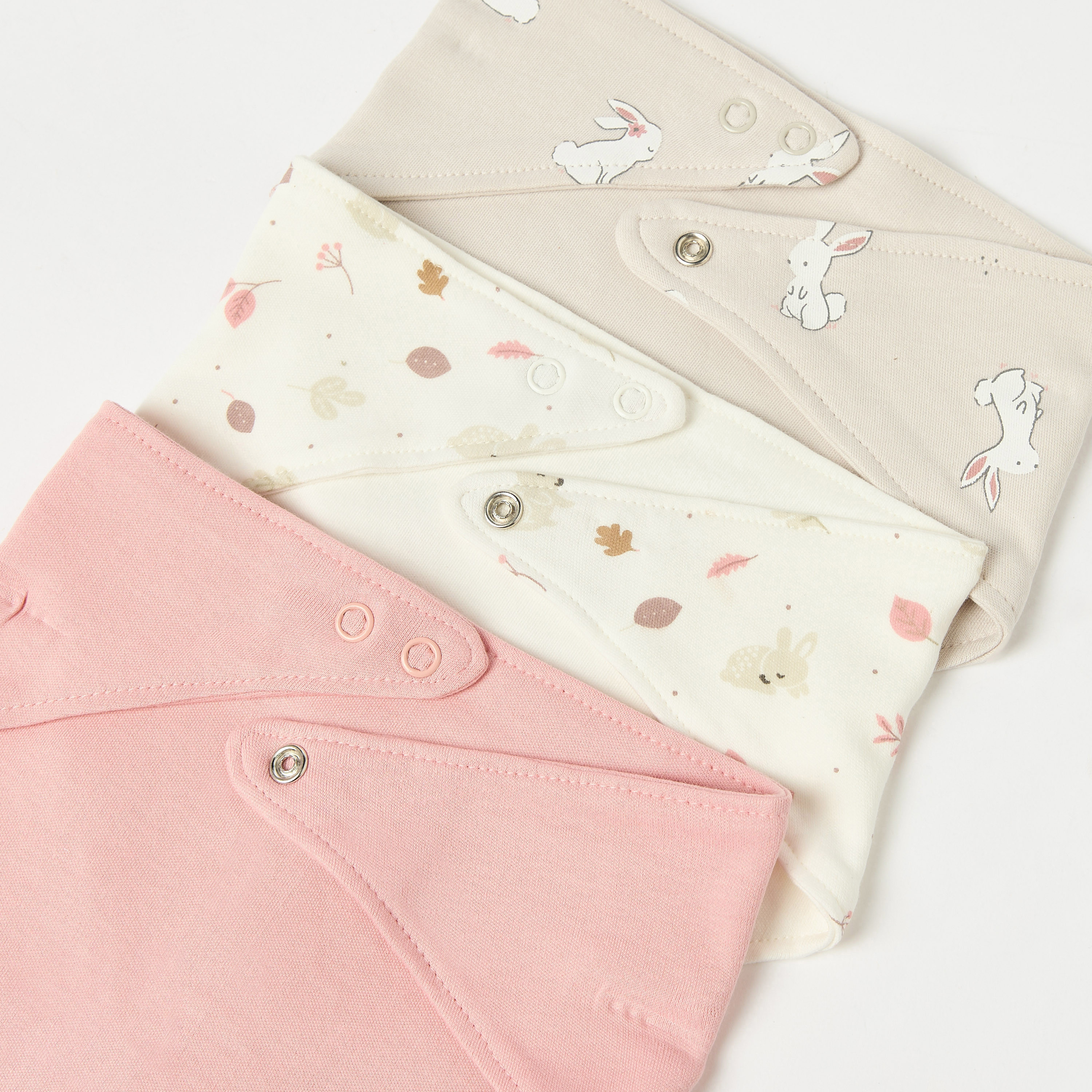 Juniors Printed Muslin Bib with Button Closure - Set of 3-baby-feeding-bibs-image-6