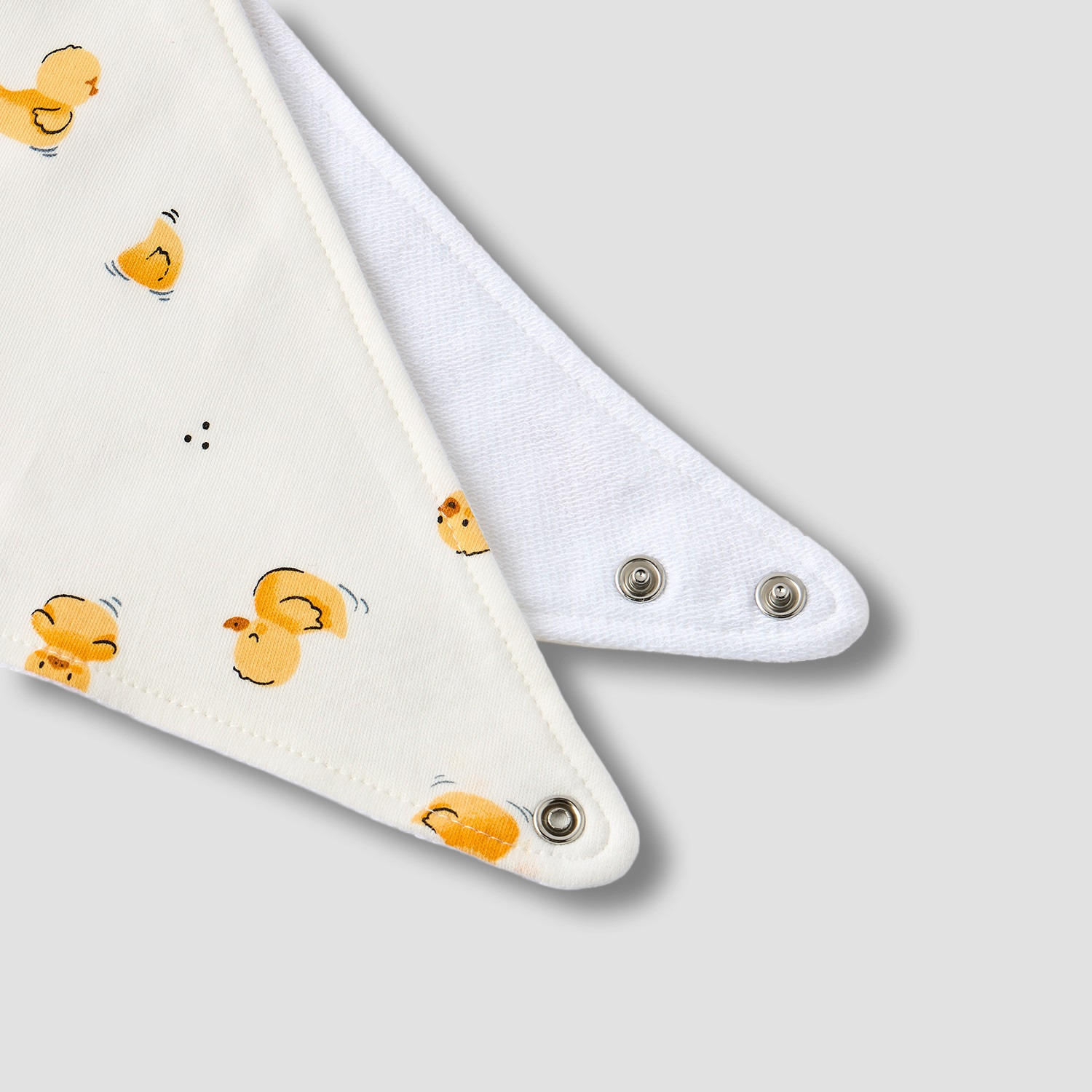 طقم مرايل أطفال 5 قطع بطبعات من جونيورز-baby-feeding-bibs-image-9