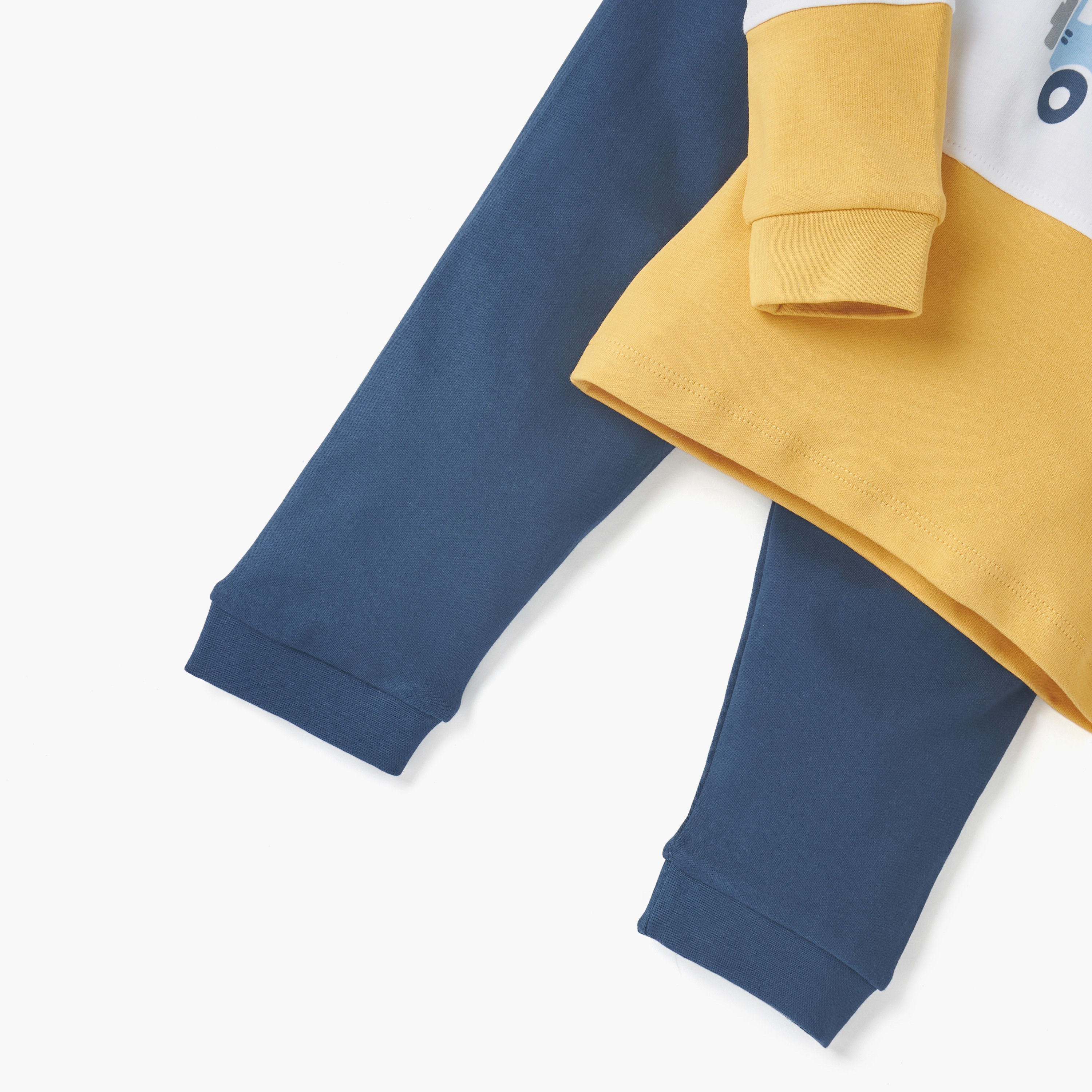 Juniors Colourblock T-shirt and Solid Pyjama Set-baby-boys-clothing-nightwear-pyjamasets-image-5