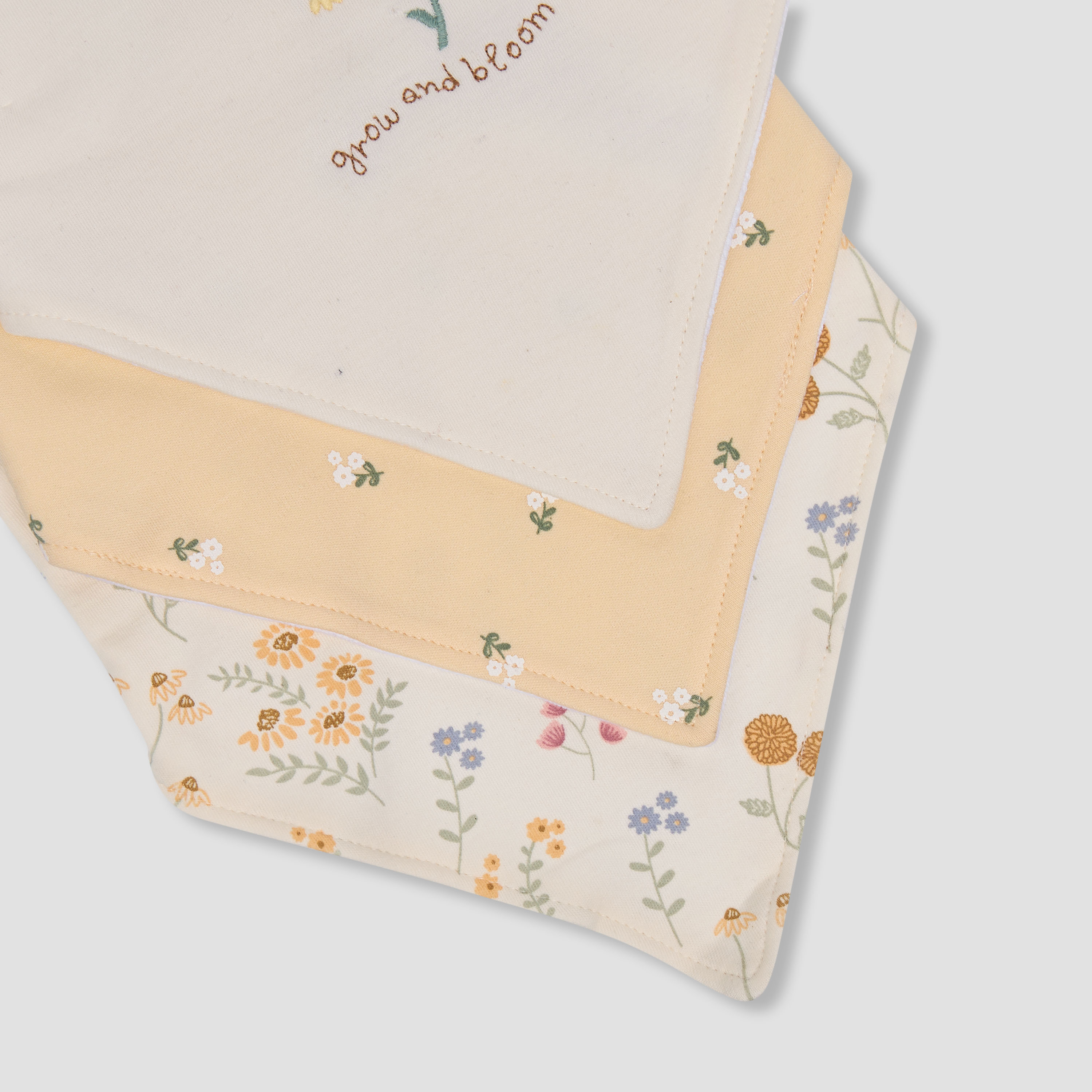 طقم من 3 مريلة أطفال بطبعات من جونيورز-baby-feeding-bibs-image-6