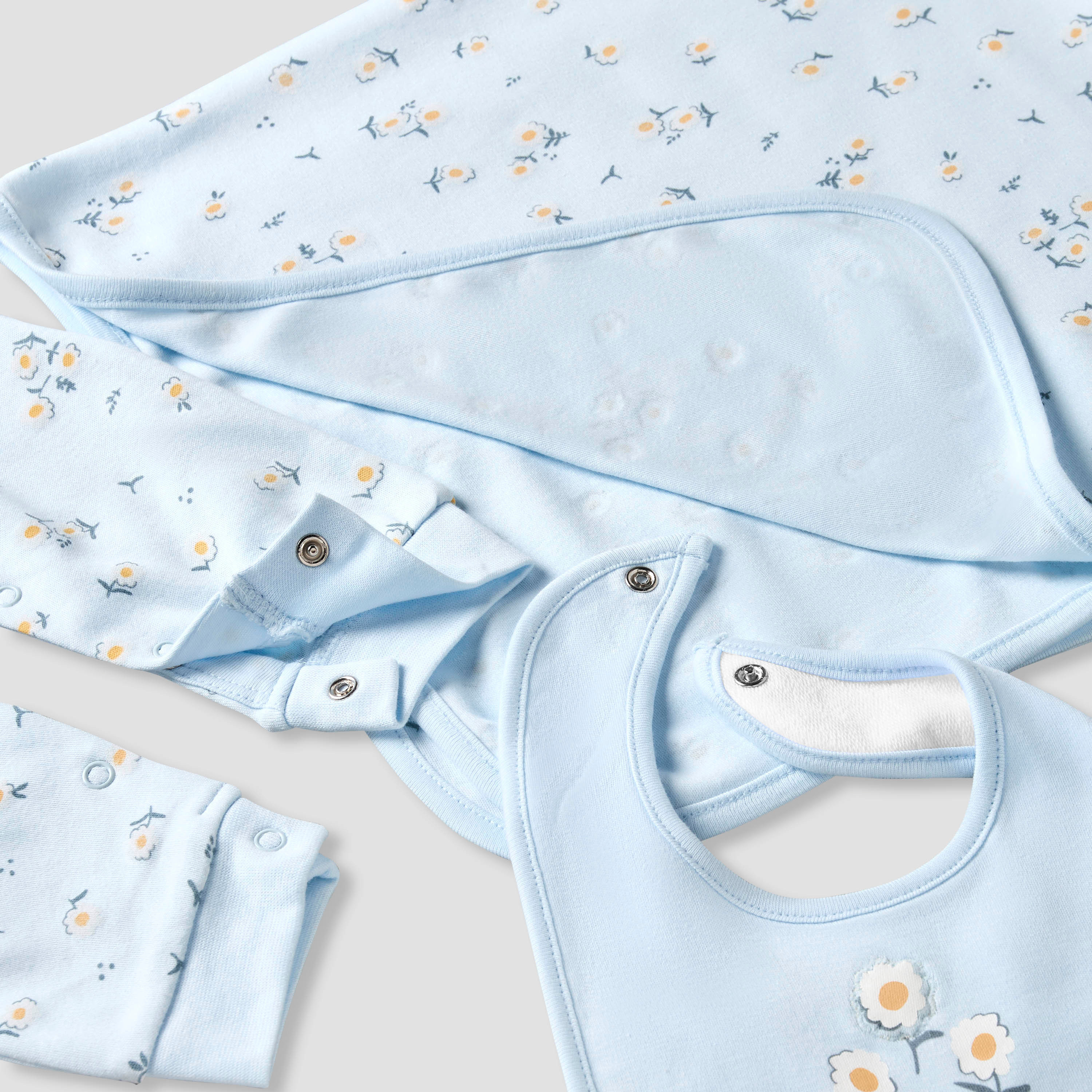 Set of 3 Juniors Clothing Gift Set with Floral Print-baby-girls-clothing-setsandcoords-image-2