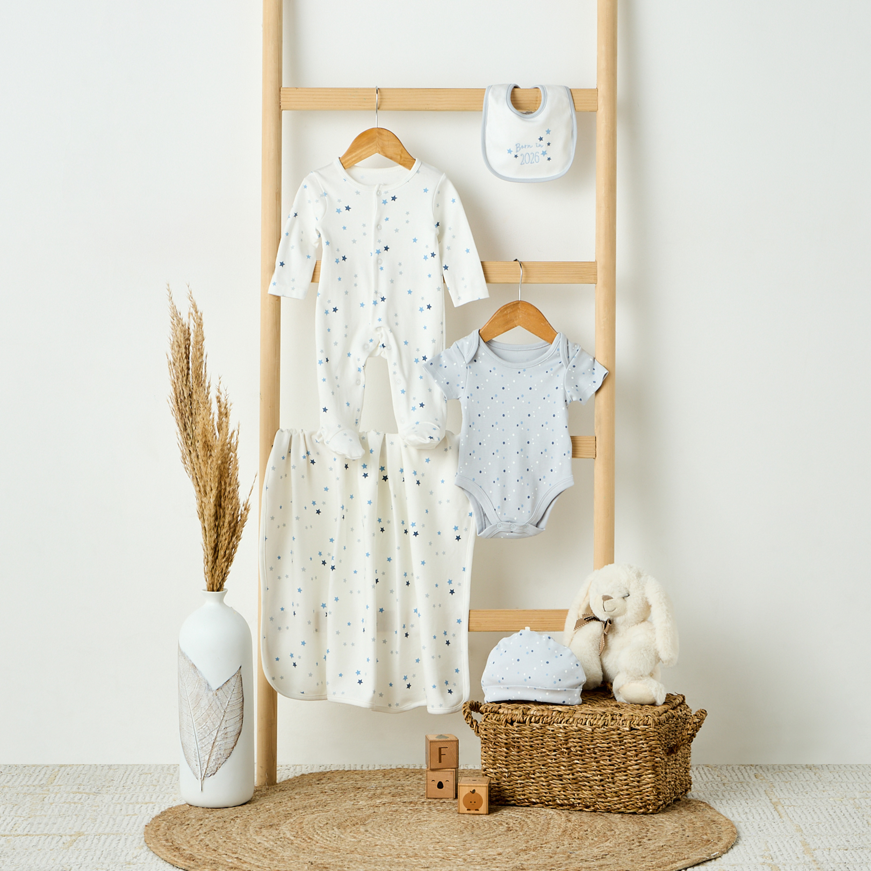 طقم هدايا ملابس للأطفال بطبعة نجوم من جوزنيورز - طقم من 6 قطع-baby-boys-clothing-setsandcoords-image-10