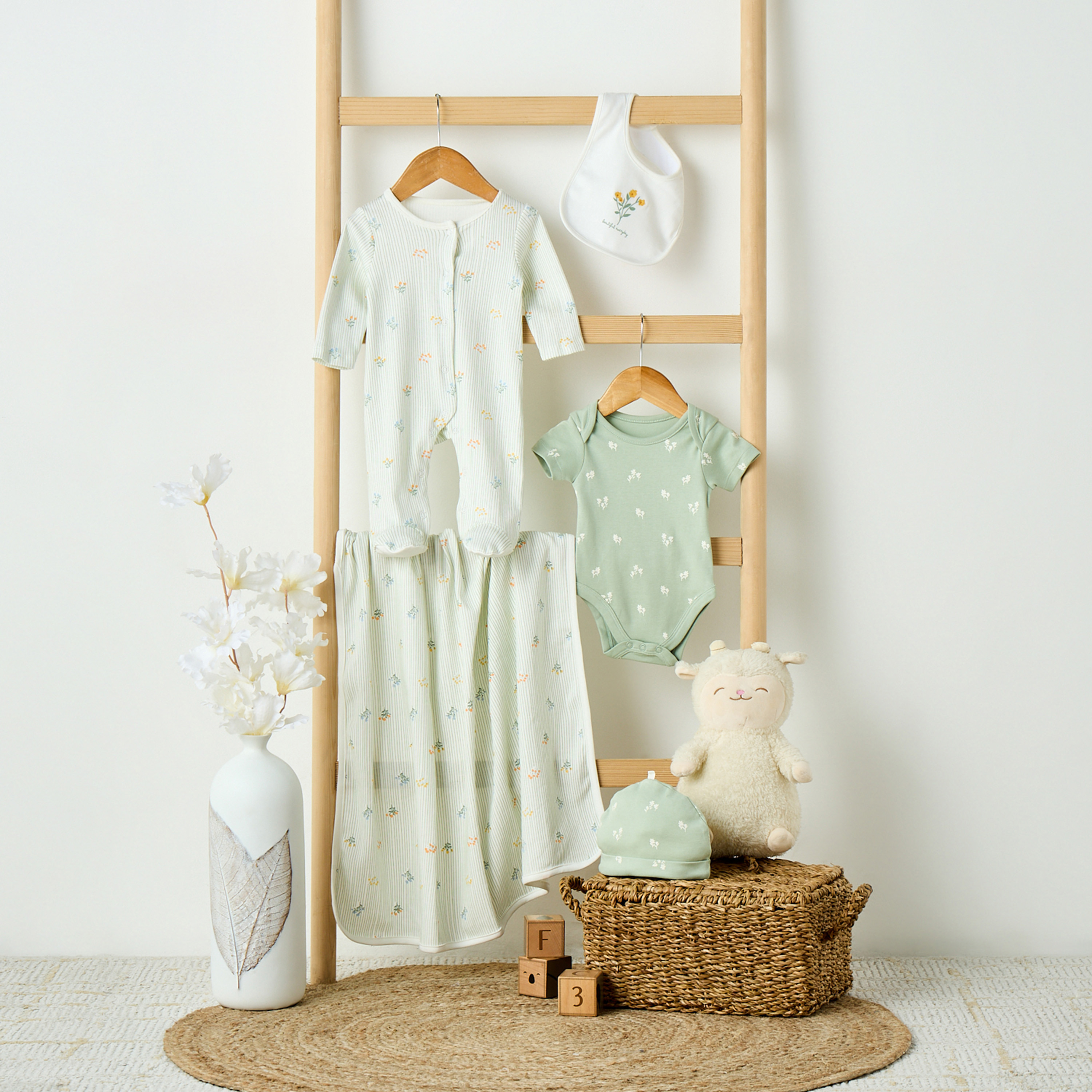 Set of 6 Juniors Clothing Gift Set with Floral Print-baby-girls-clothing-setsandcoords-image-10