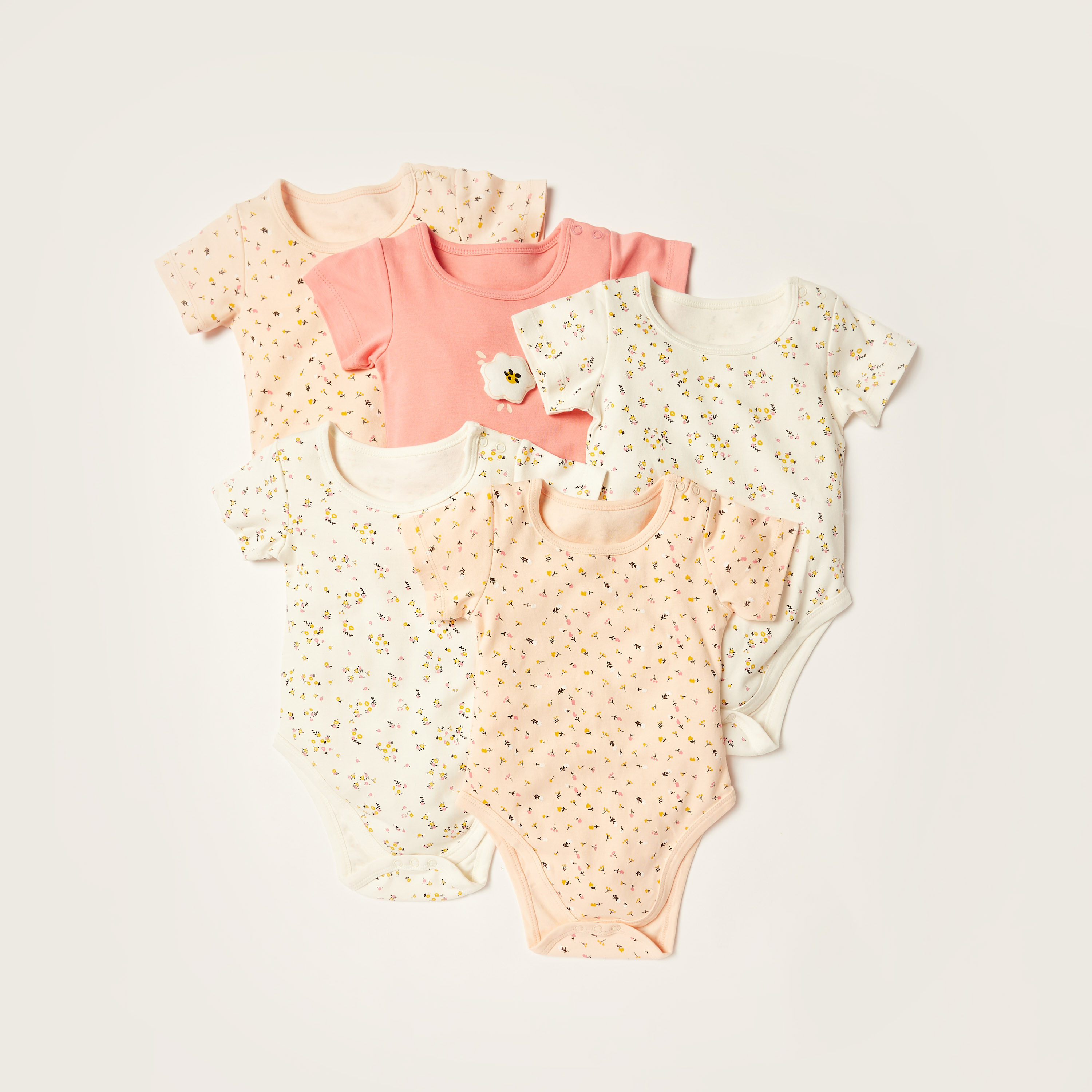 بودي سوت بأكمام قصيرة وطبعات أزهار من جونيورز- طقم من 5 قطع-baby-boys-clothing-multipacks-image-1