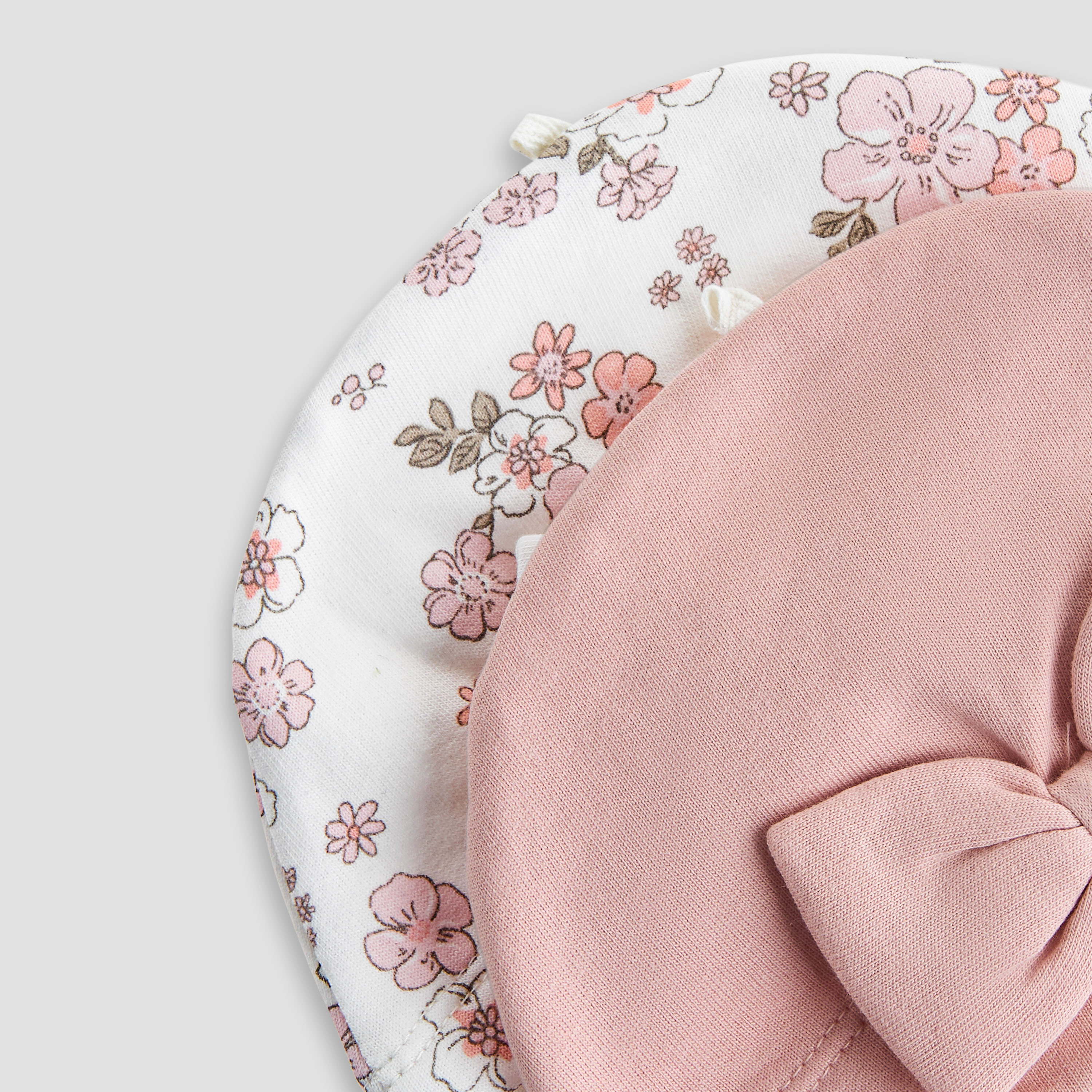 طقم من 2 كاب بتفاصيل فيونكة من جونيورز-baby-girls-accessories-caps-image-5
