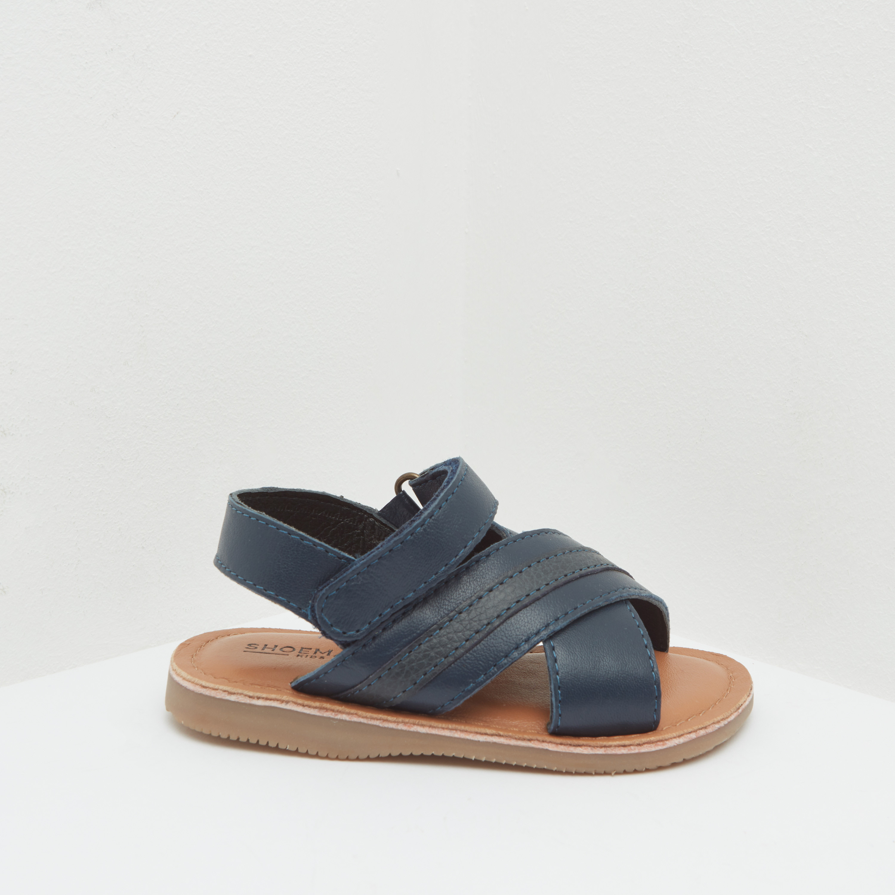 صندل بتفاصيل مغرّزة وحزام حول الكاحل وخطافة إغلاق-baby-boys-shoes-sandals-image-1