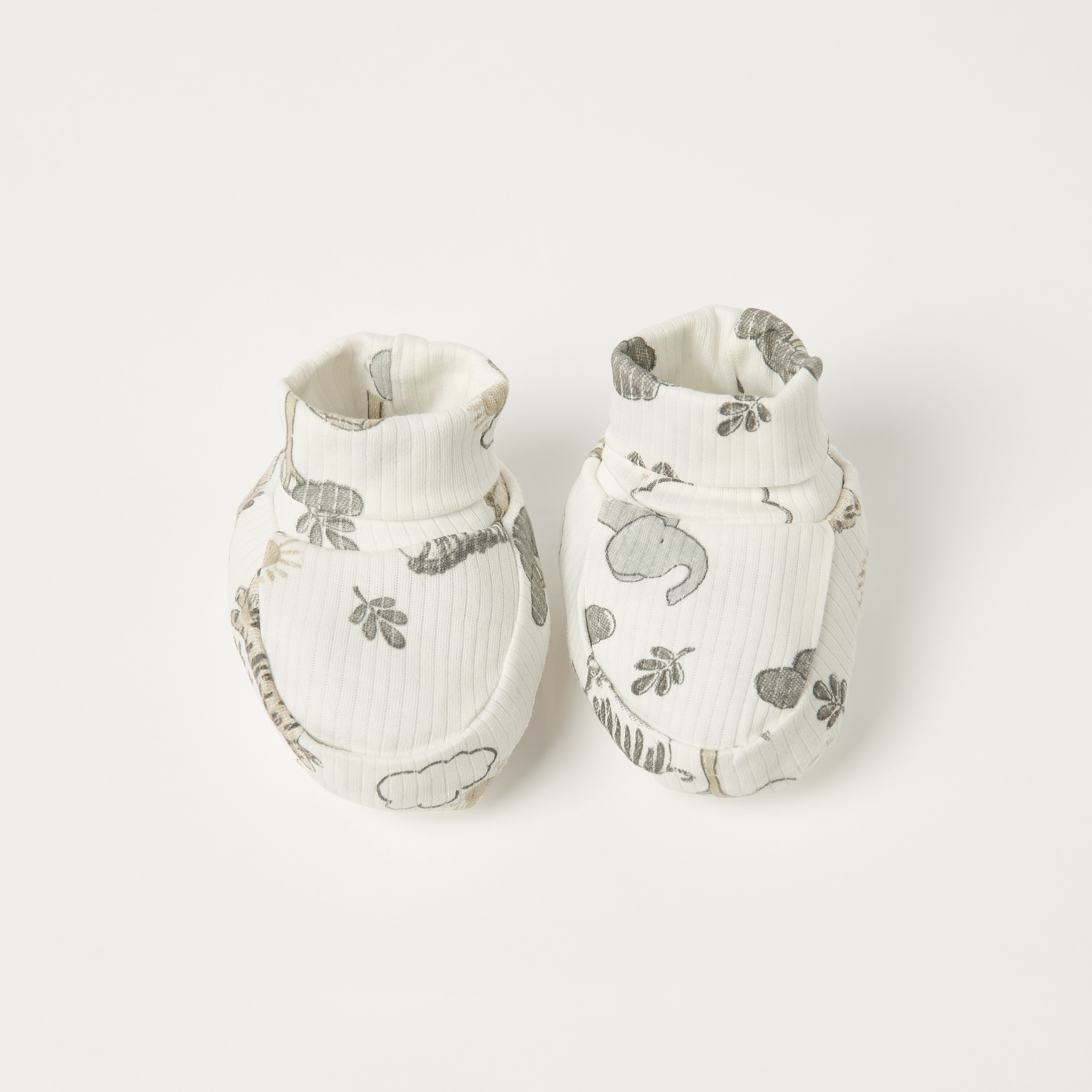 بوت بطبعات سفاري من جونيورز-promo_babyshop_Buy3for1_OMN230426-image-5