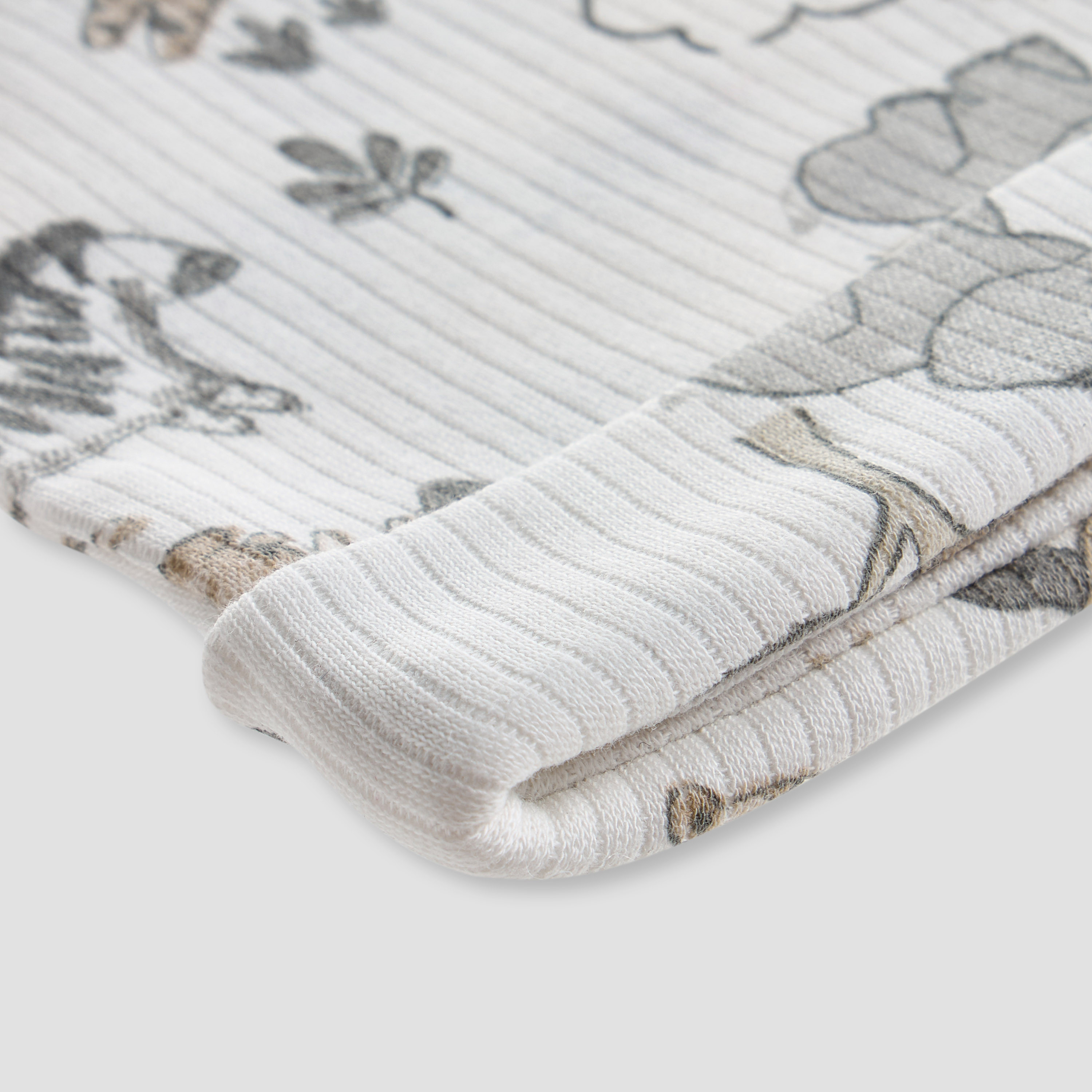 قبعة بطبعات حيوانات من جونيورز-baby-boys-accessories-caps-image-1