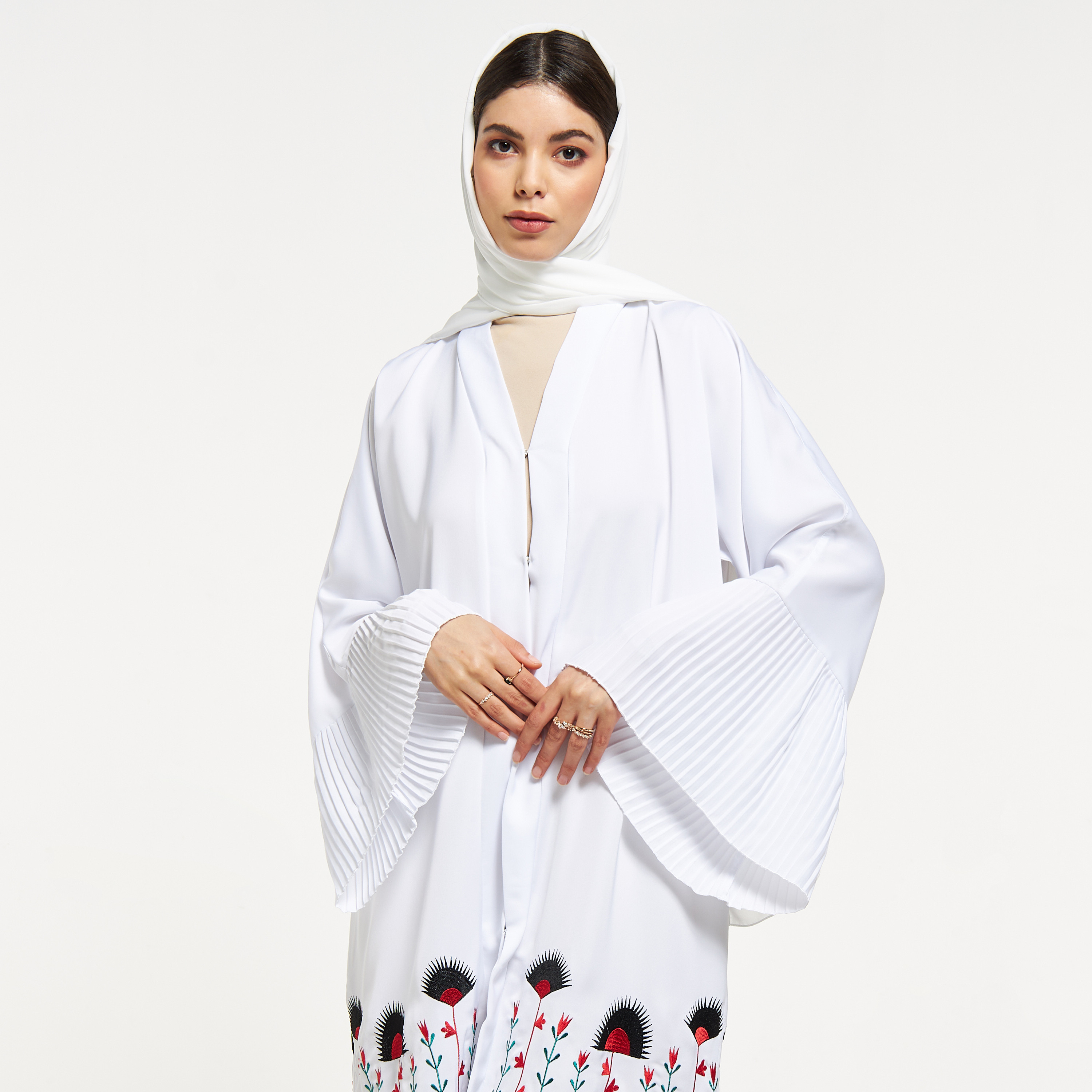 عباية مطرّزة بكشكش وحجاب من نُخبة-women-arabicclothing-abayas-image-7