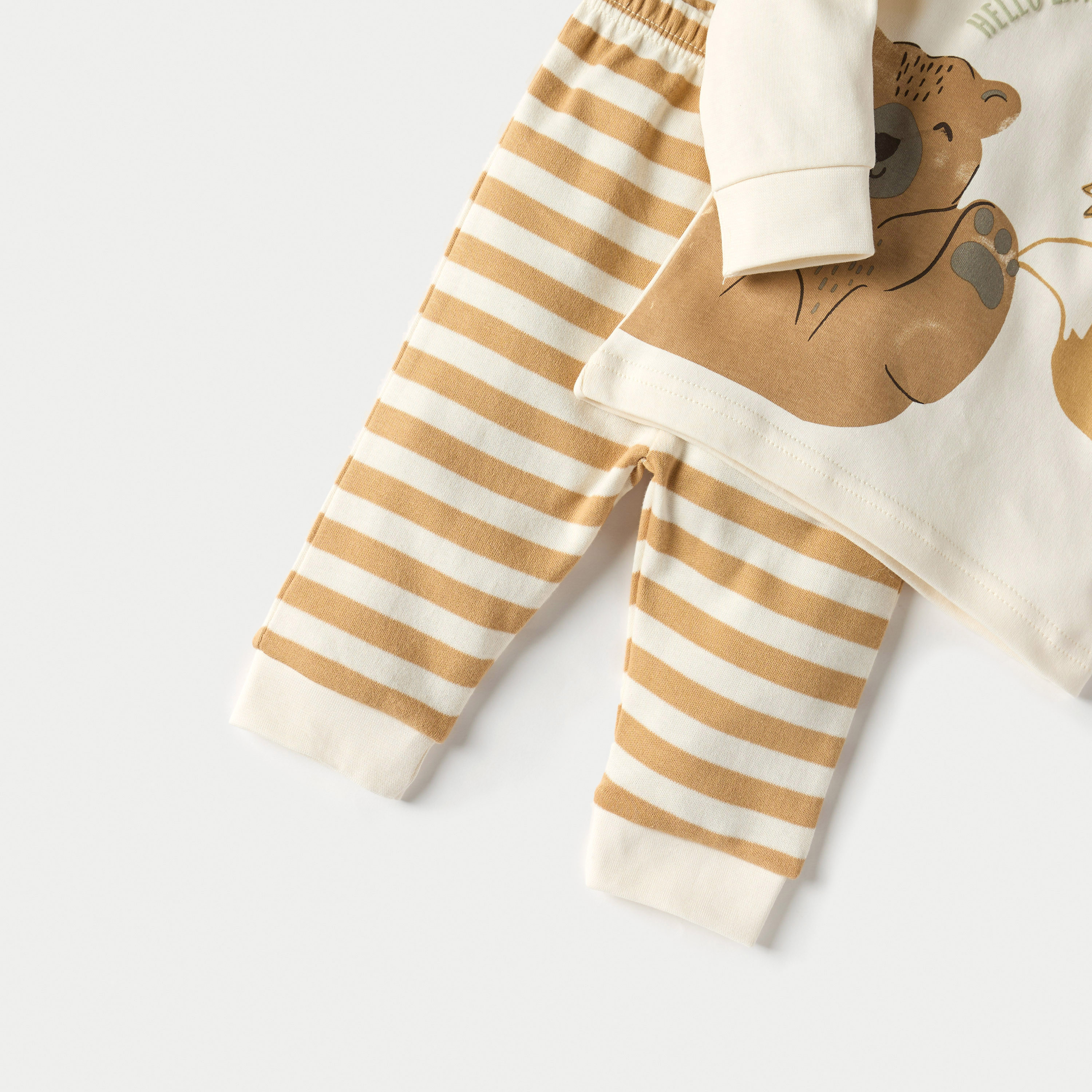 طقم بنطلون بيجاما بخصر مطاطي وتيشيرت بأكمام طويلة وطبعات من جونيورز-baby-boys-clothing-nightwear-pyjamasets-image-5