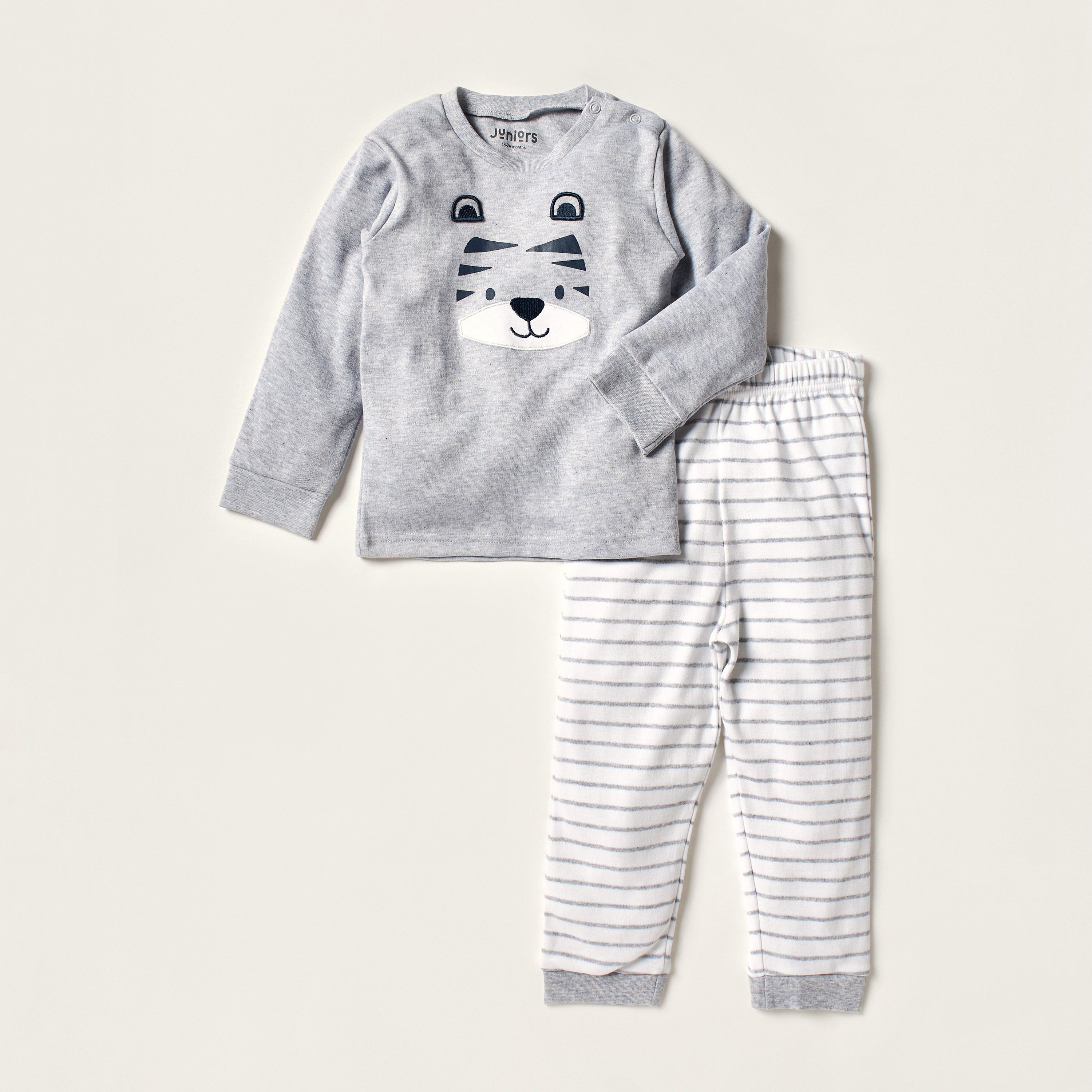طقم بنطلون بيجاما وتيشيرت بأكمام طويلة وطبعات من جونيورز-baby-boys-clothing-nightwear-pyjamasets-image-1