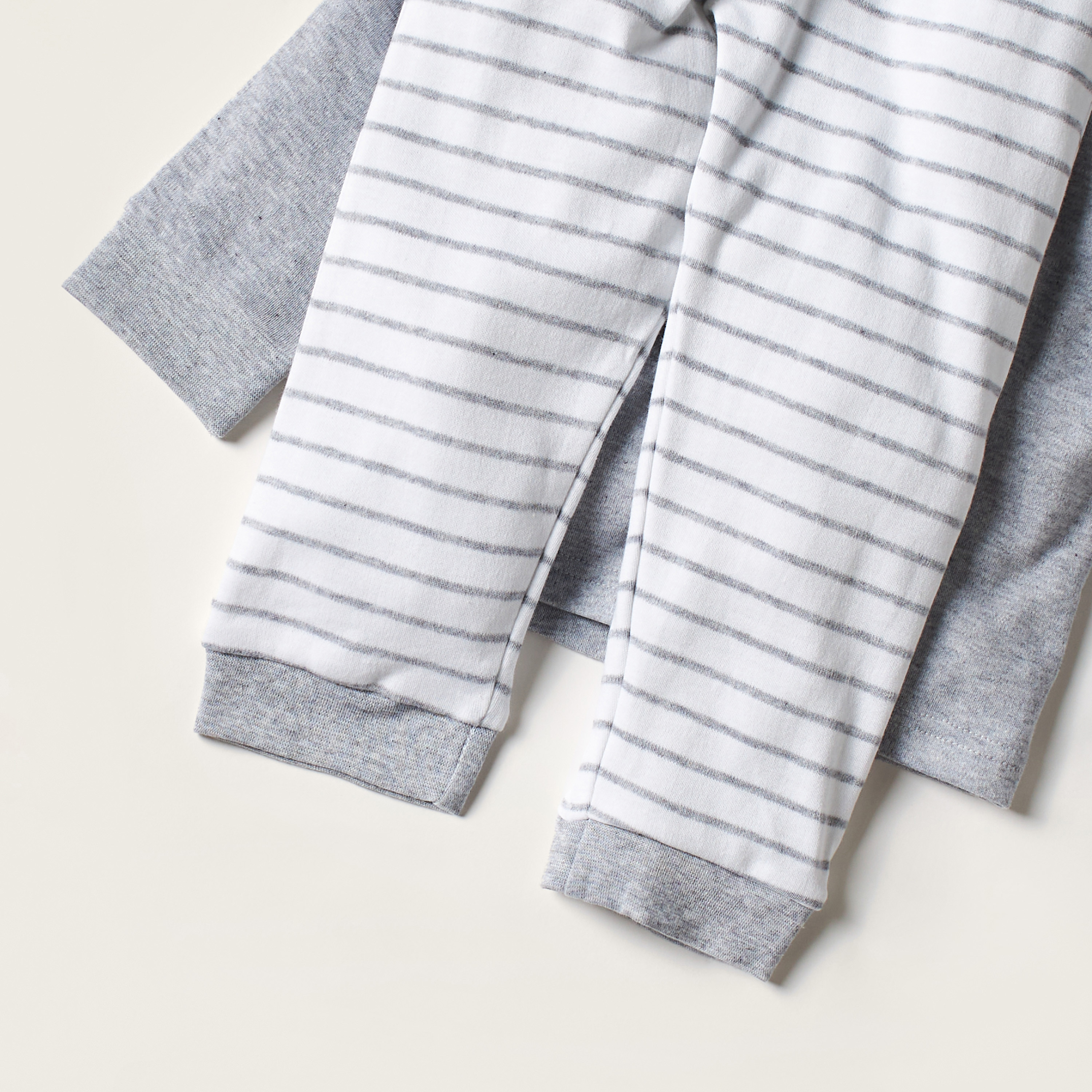 طقم بنطلون بيجاما وتيشيرت بأكمام طويلة وطبعات من جونيورز-baby-boys-clothing-nightwear-pyjamasets-image-3