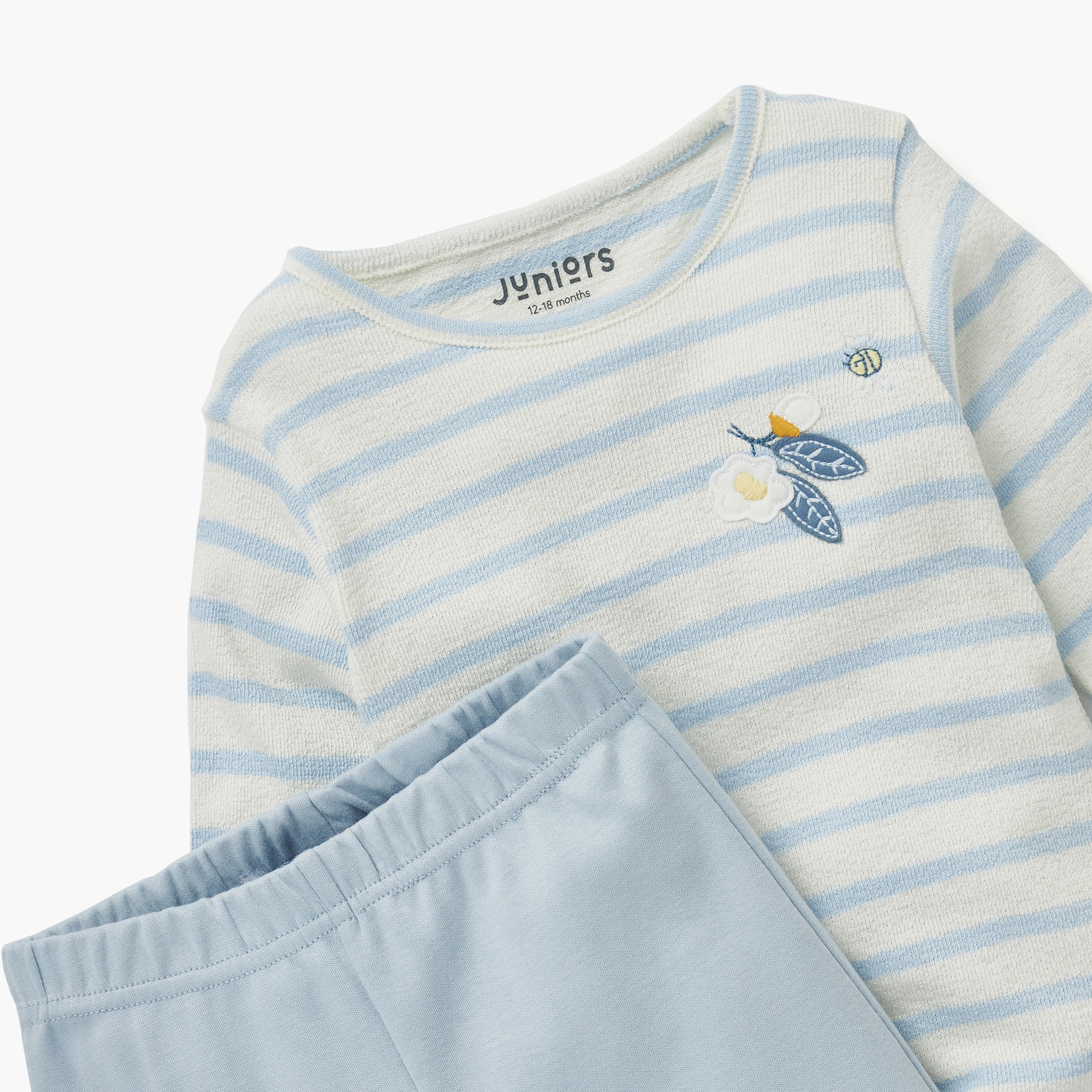 Juniors Graphic Print T-shirt and Solid Pyjama Set-baby-girls-clothing-nightwear-pyjamasets-image-4