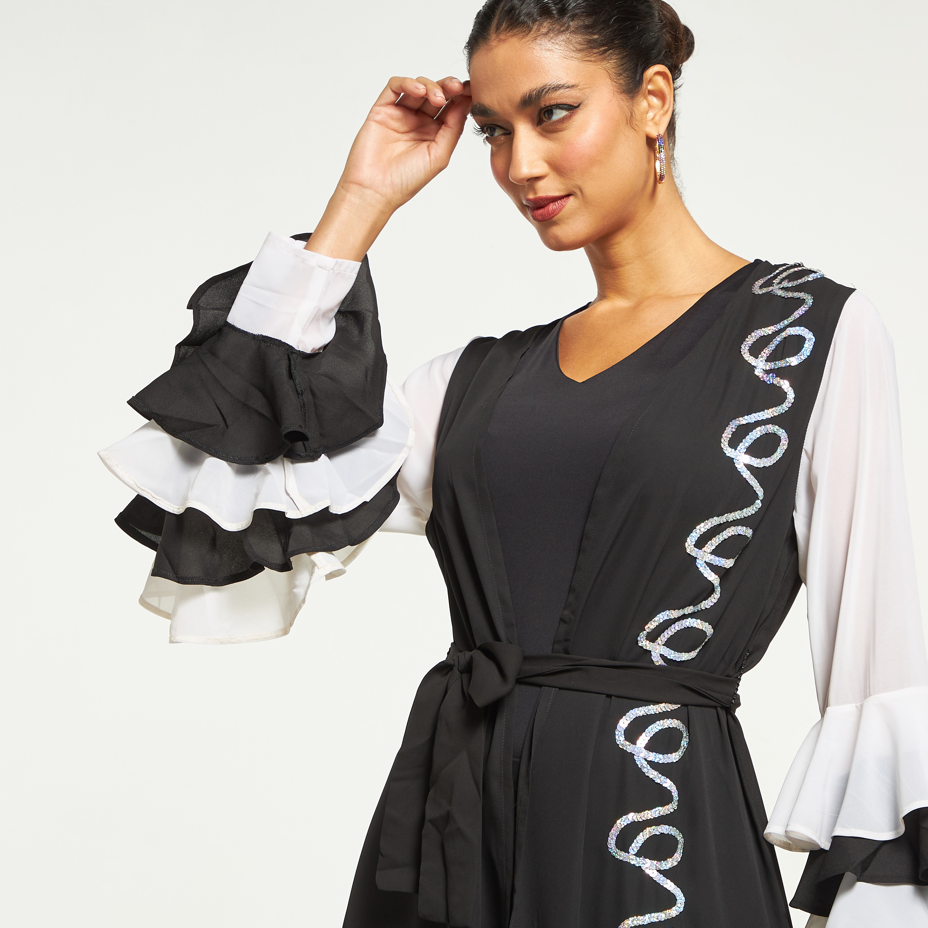 Si Noir Embroidered Jalabiya with Tie-Up Belt-women-arabicclothing-jalabiyas-image-3
