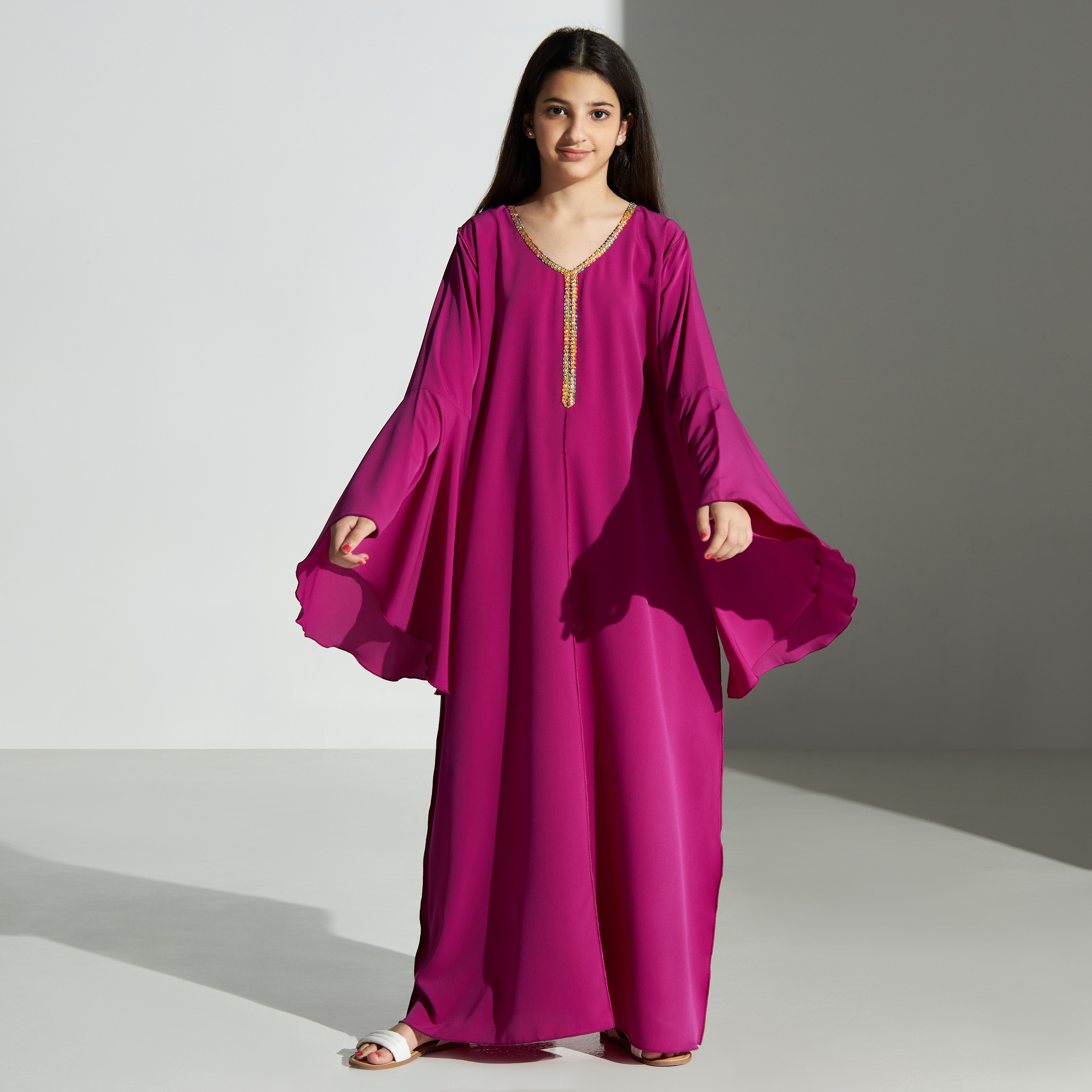 فستان ماكسي بياقة V وتفاصيل دانتيل من سي نوار -للبنت-girls-clothing-dressesandjumpsuits-image-1