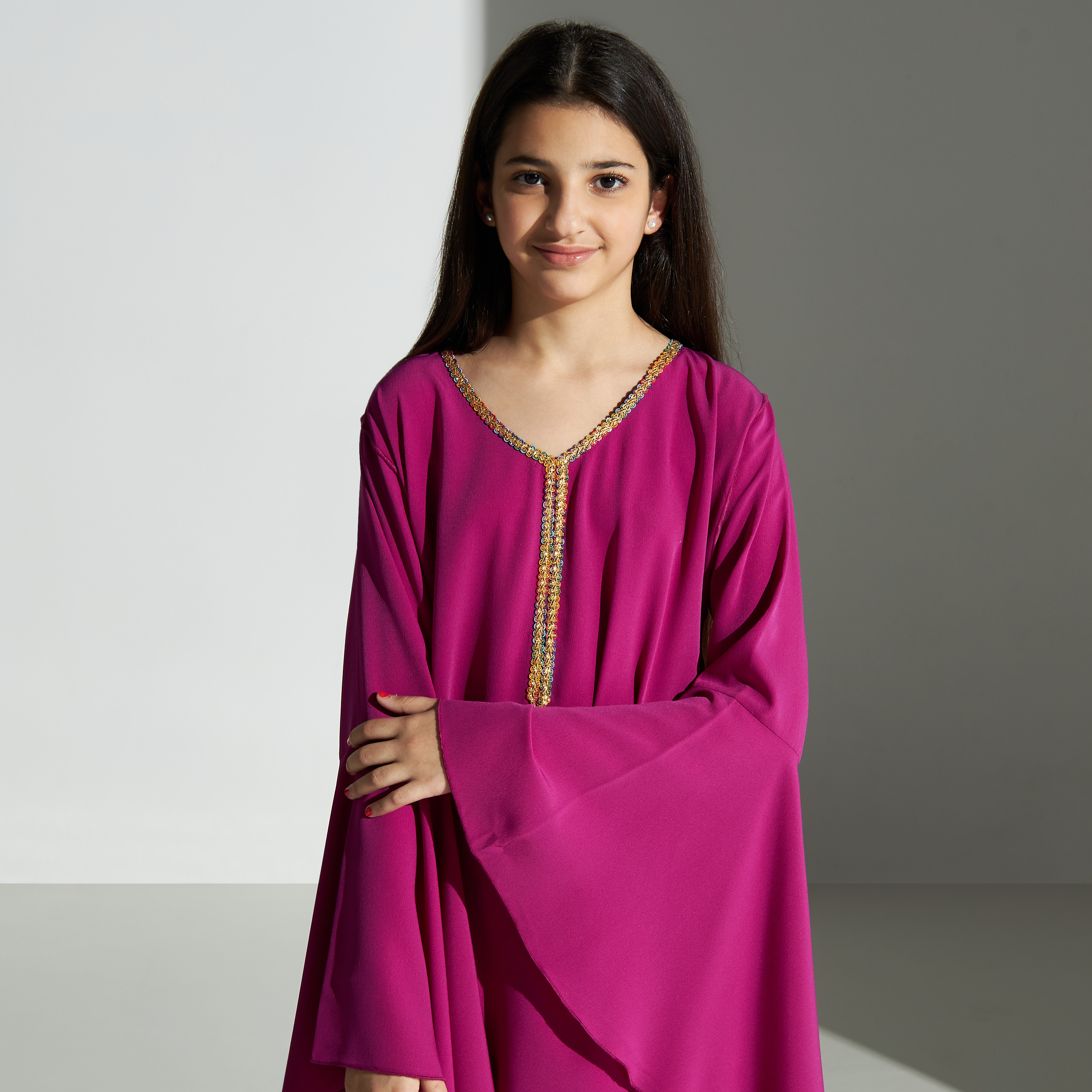 فستان ماكسي بياقة V وتفاصيل دانتيل من سي نوار -للبنت-girls-clothing-dressesandjumpsuits-image-3