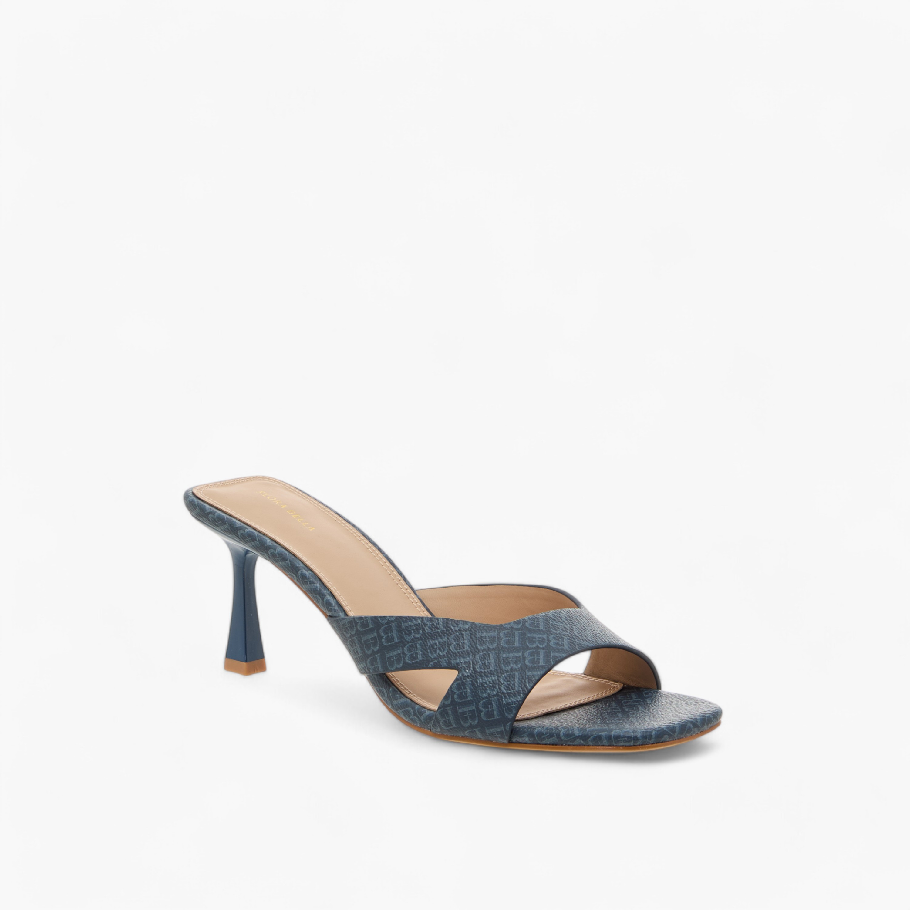 صندل سهل الارتداء بطبعات مونوجرام وكعب لامع من فلورا بيلا-women-shoes-sandals-heeled-image-2