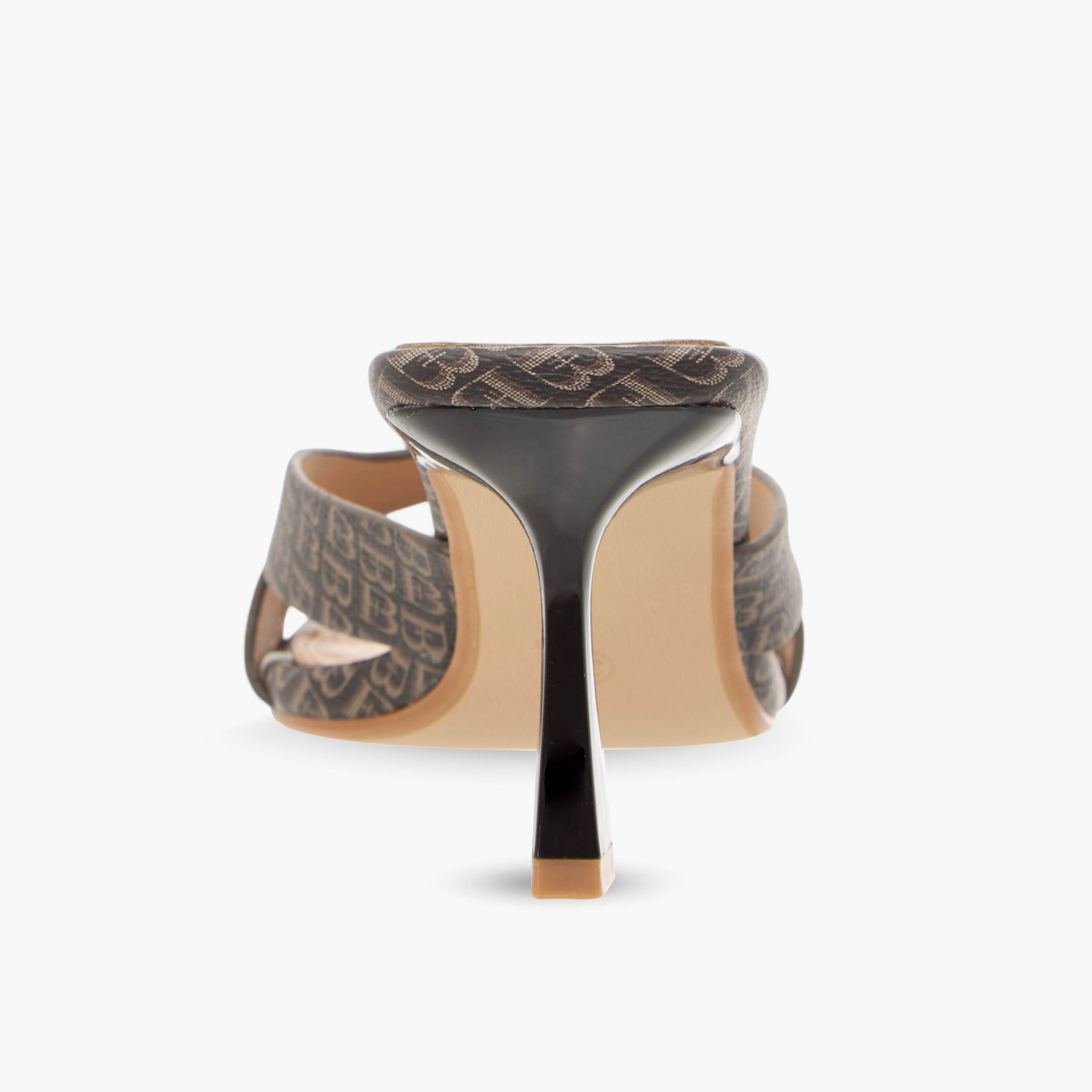 صندل سهل الارتداء بطبعات مونوجرام وكعب لامع من فلورا بيلا-women-shoes-sandals-heeled-image-5