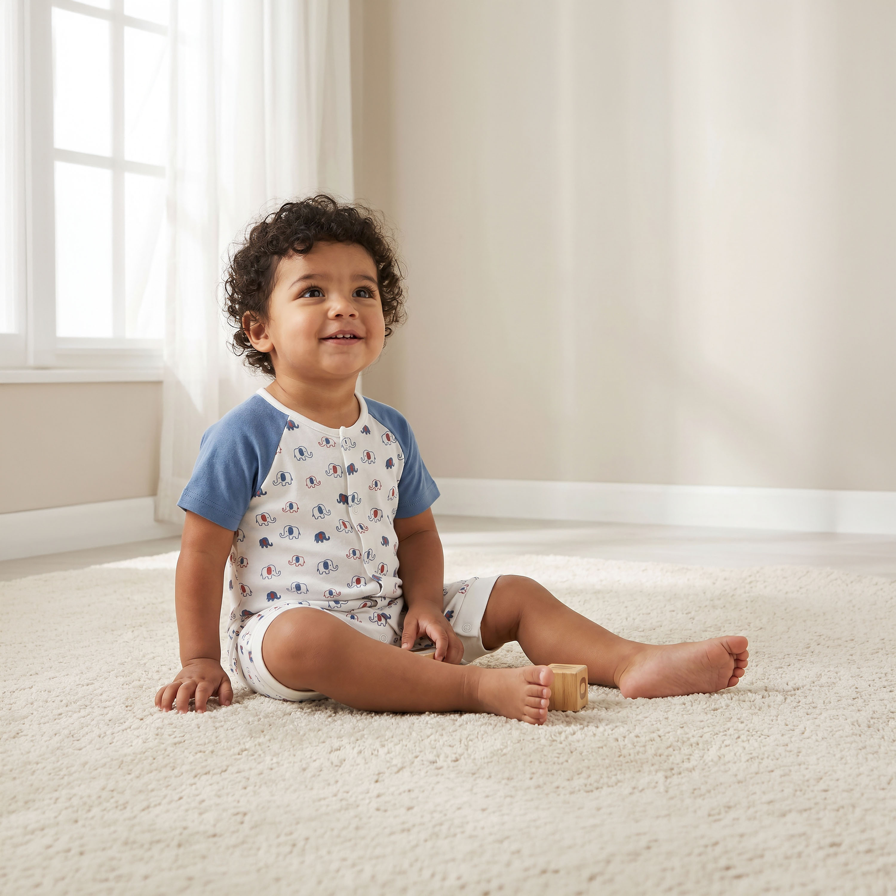 أفرول بأكمام قصيرة وياقة ضيقة بطبعات فيل من جونيورز-baby-boys-clothing-rompers-image-1