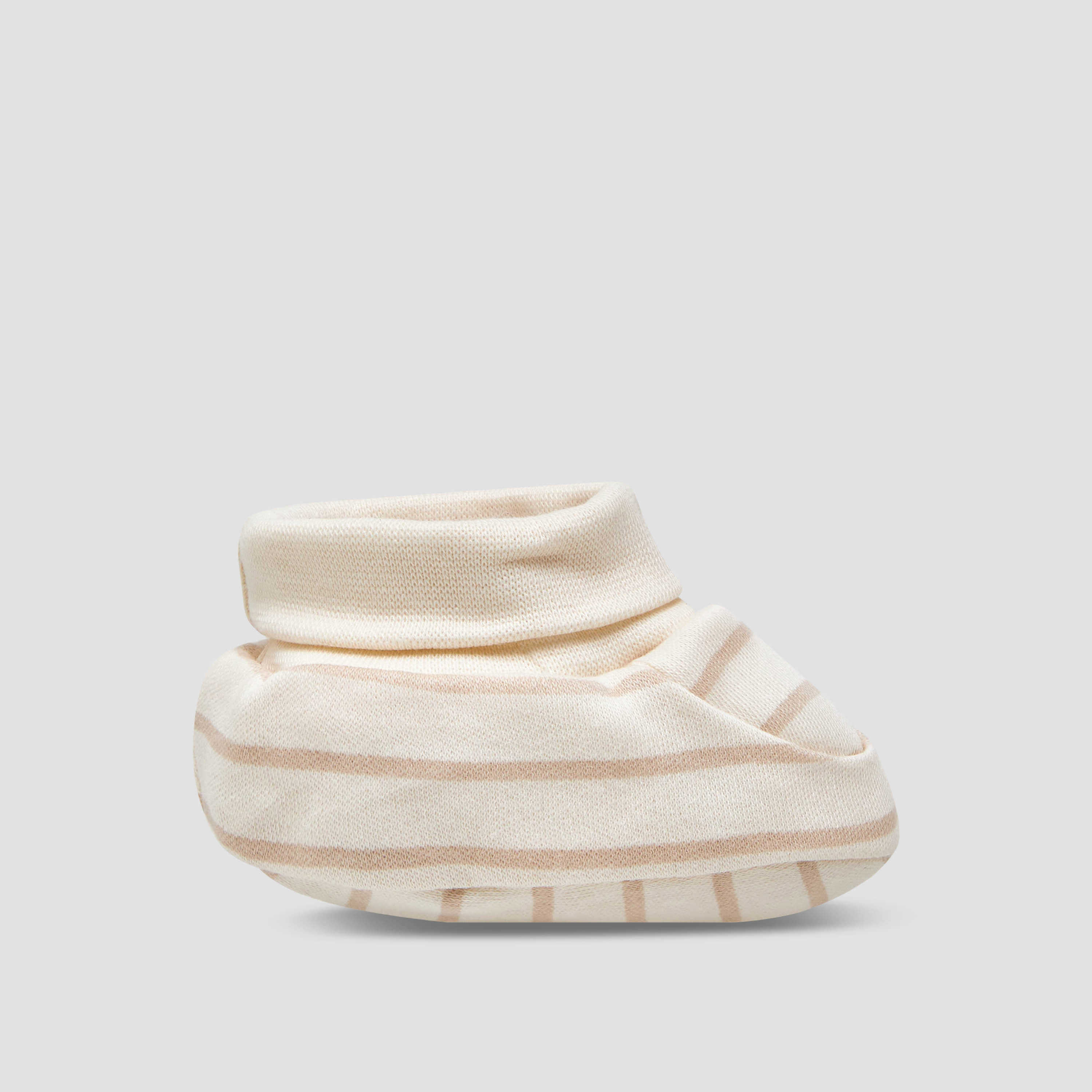 بوت بتصاميم متنوعة من جونيورز - طقم من قطعتين-baby-boys-shoes-booties-image-5