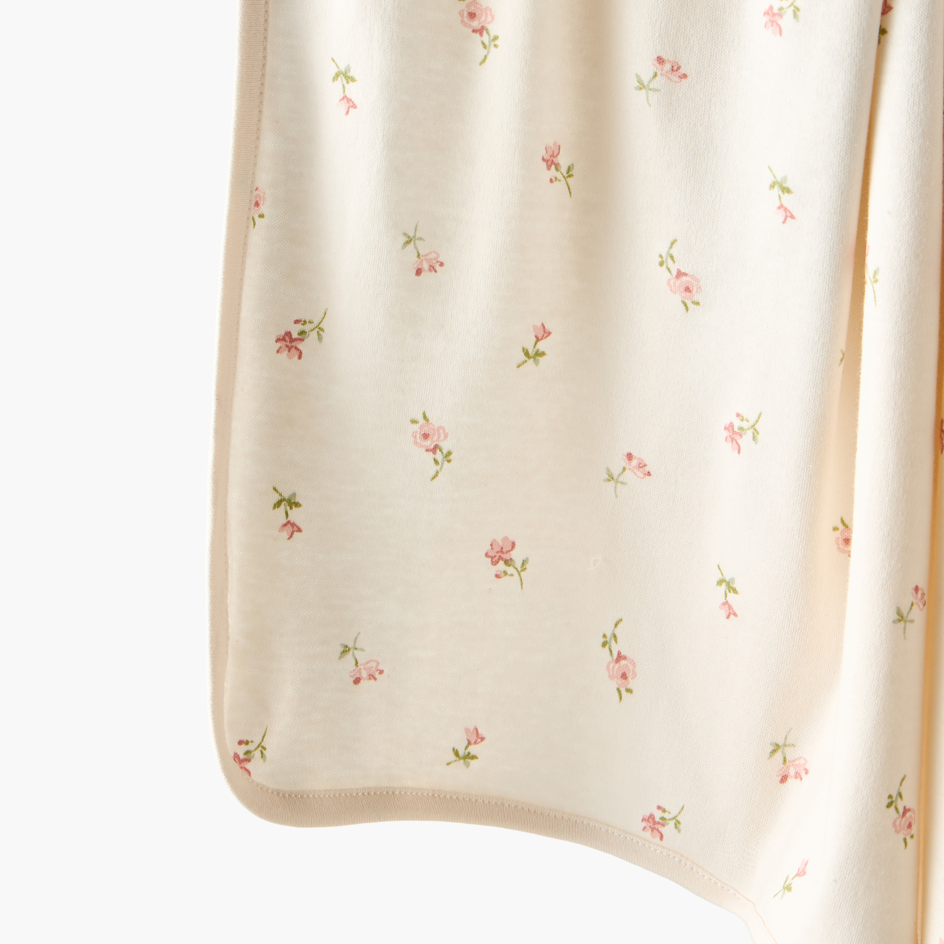 بطانيات حديثي ولادة قطن بطبعات أزهار من جونيورز - عبوة من قطعتين-baby-nursery-blanketsandswaddles-receivingblankets-image-6