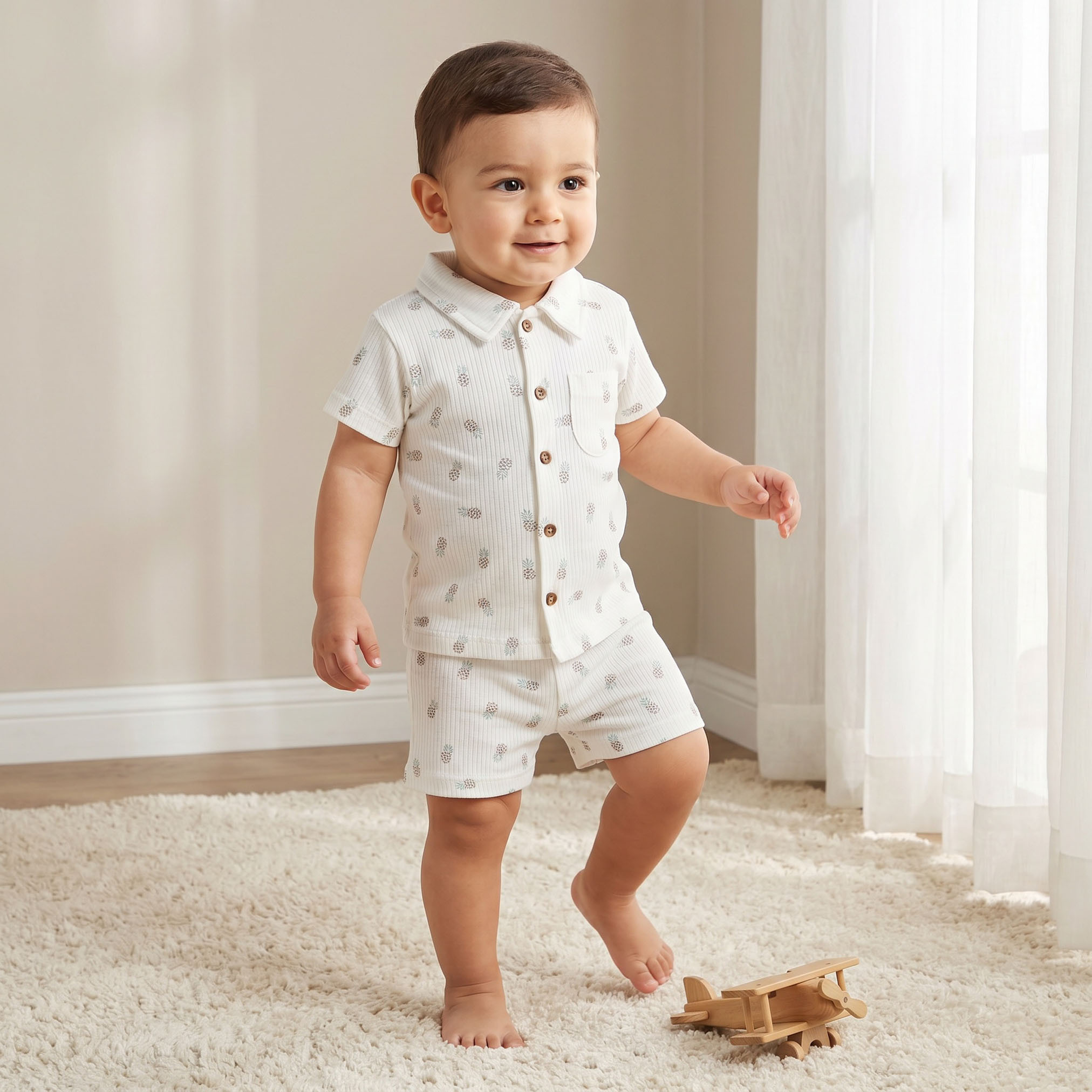 طقم شورت بأكمام قصيرة وياقة قطنية للبنات بطبعة أناناس-baby-boys-clothing-nightwear-pyjamasets-image-1