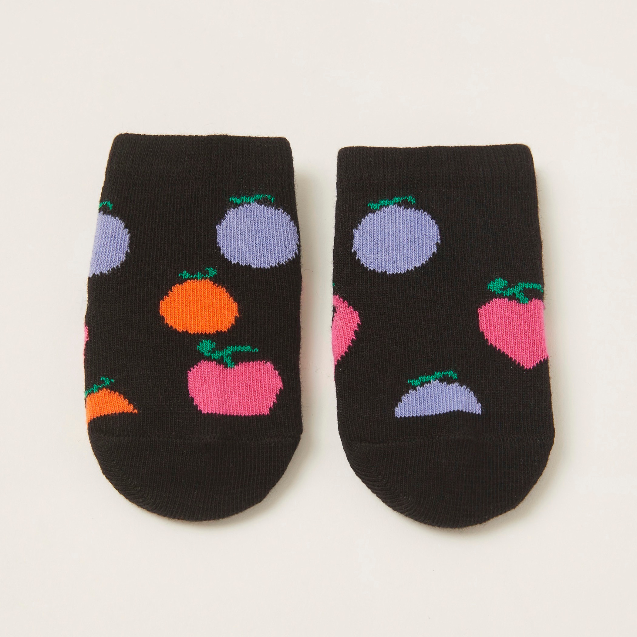 جورب بطبعات من جونيورز-promo_babyshop_Buy3for1_OMN230426-image-1